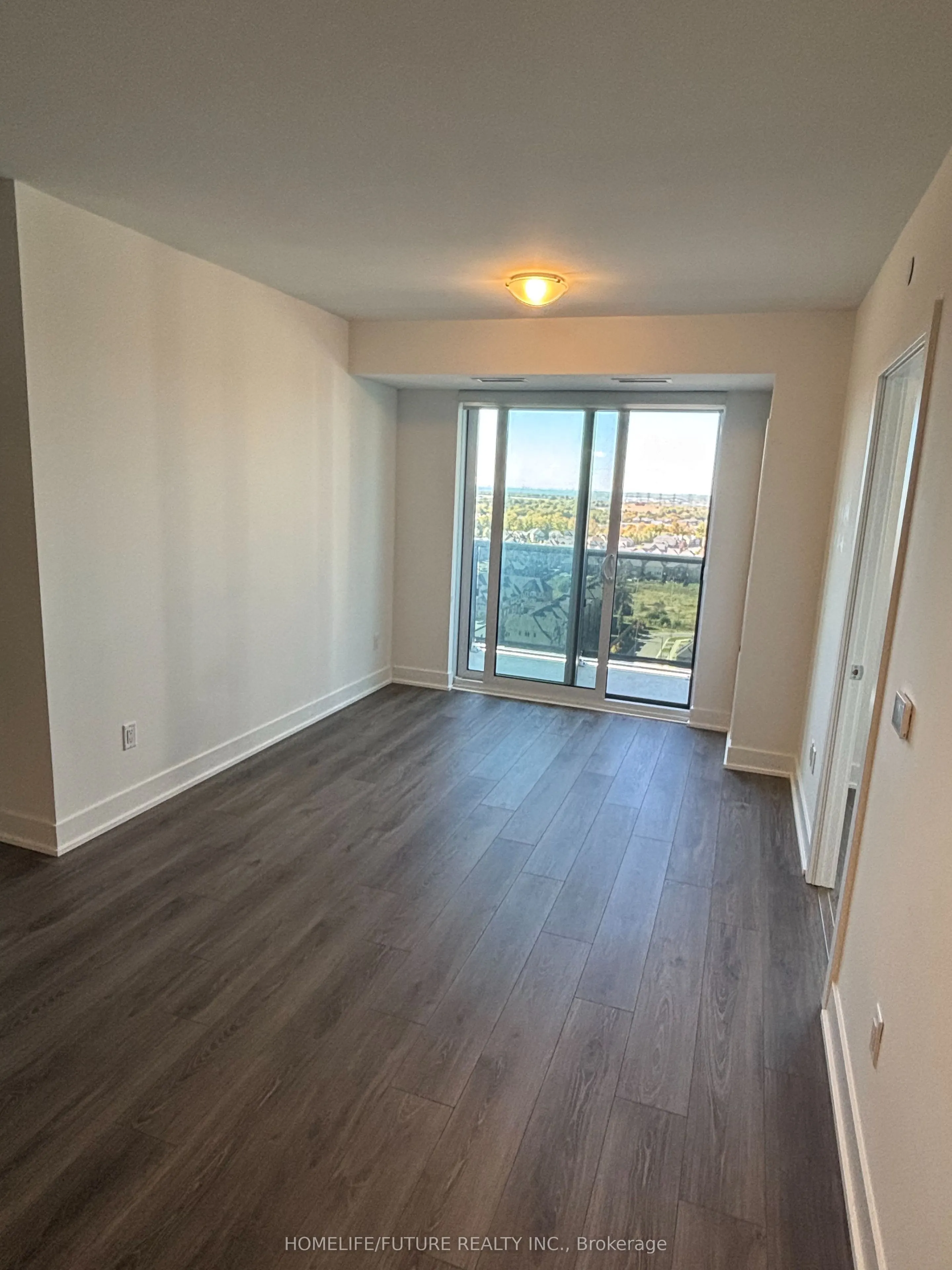 2545 Simcoe Street #1608