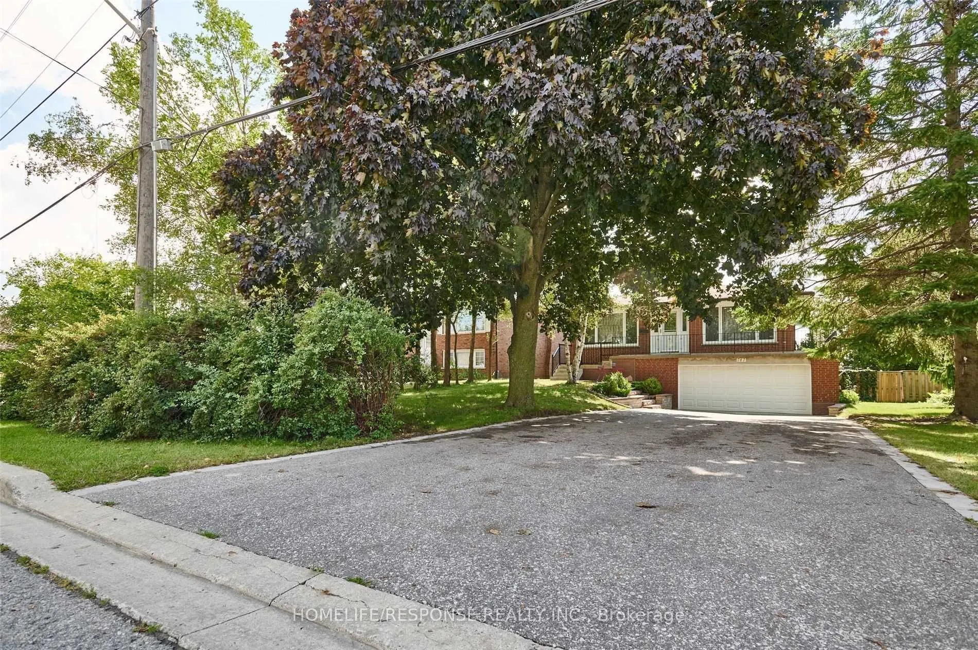 787 SHEPPARD Avenue