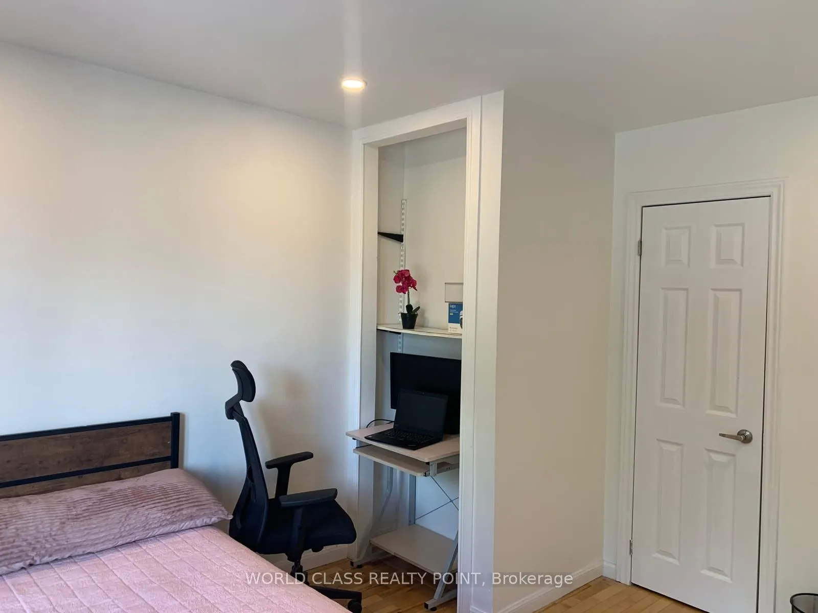 21 South Bonnington Avenue