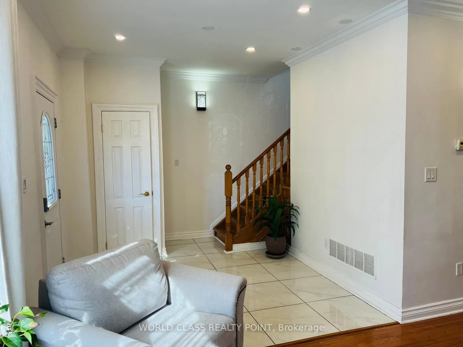 21 South Bonnington Avenue