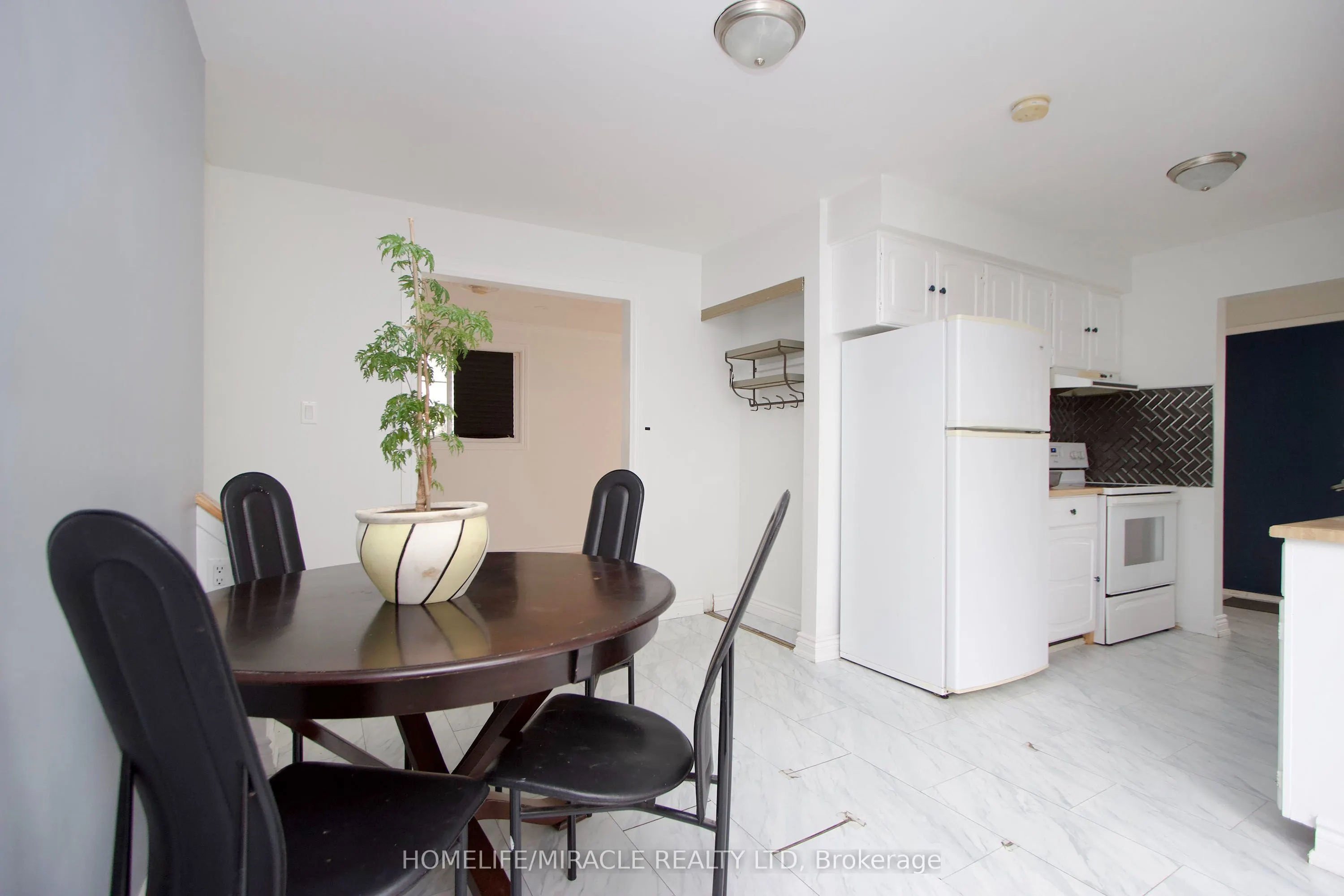 14 Pilkington Crescent