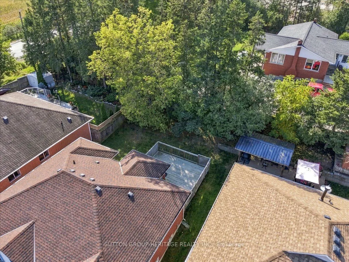 122 Perryview Drive