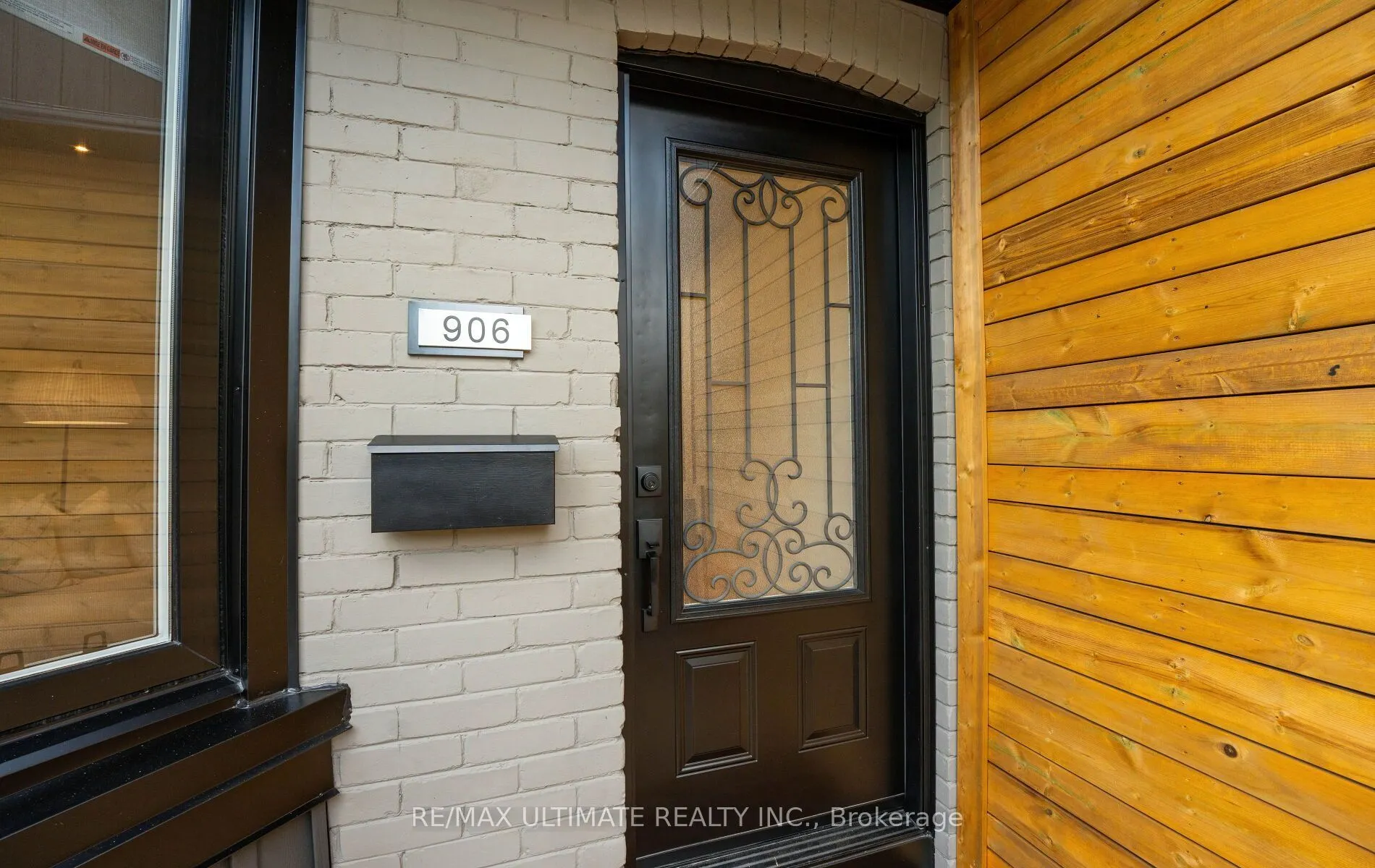906 Logan Avenue