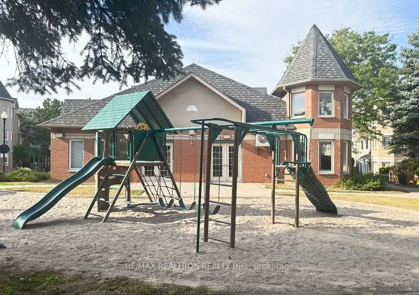 29 Rosebank Drive #707
