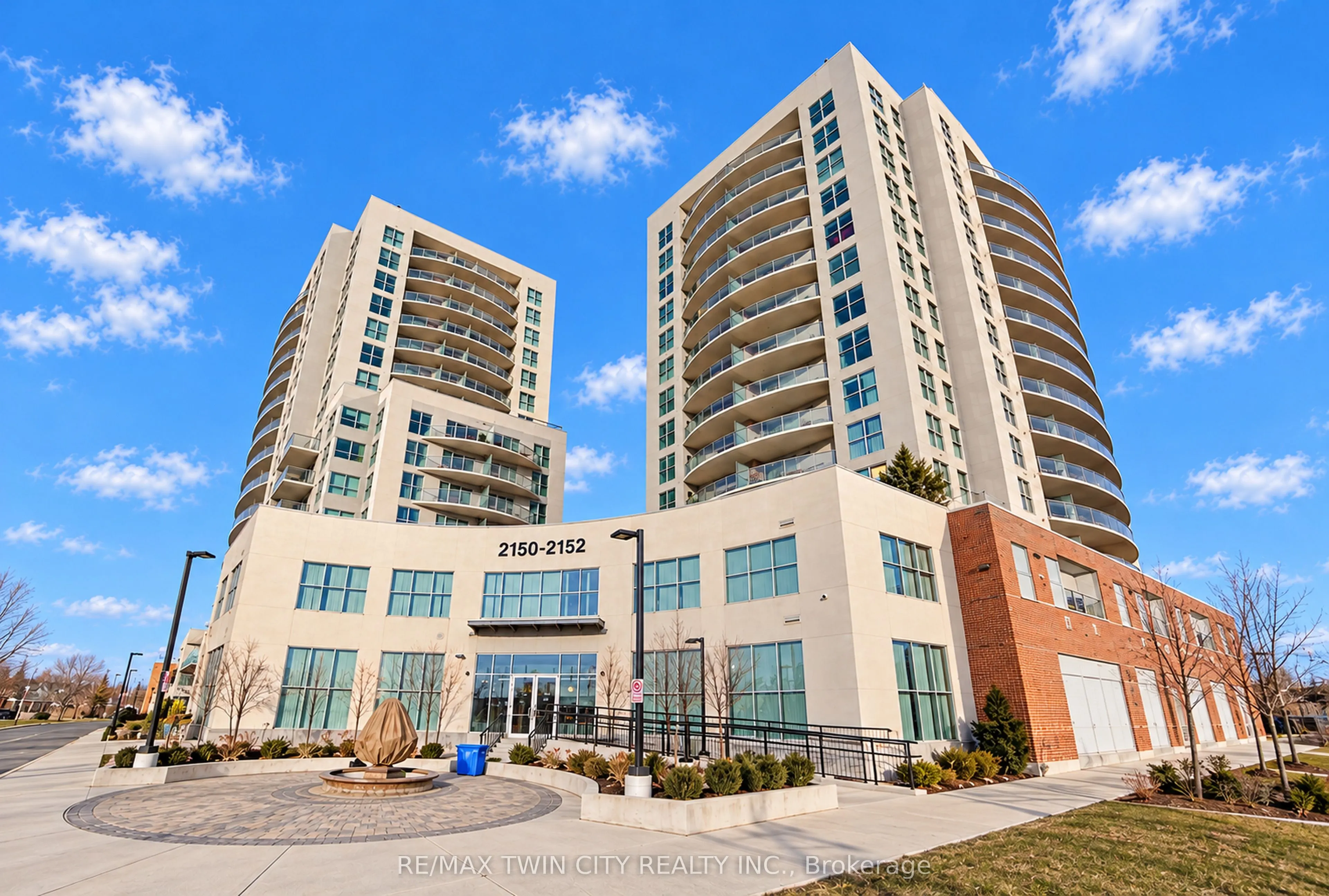 2152 Lawrence Avenue E #1206