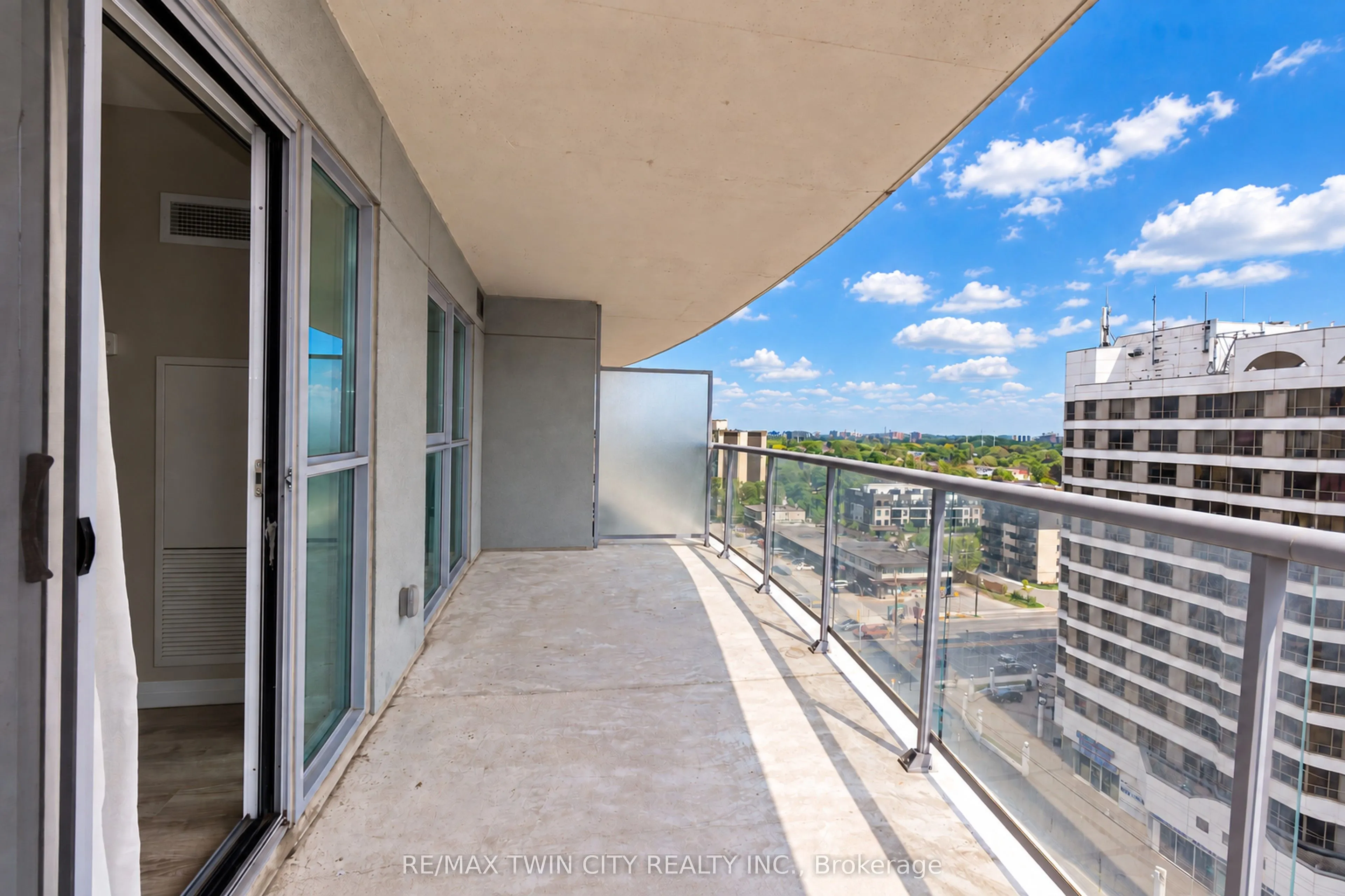 2152 Lawrence Avenue E #1206