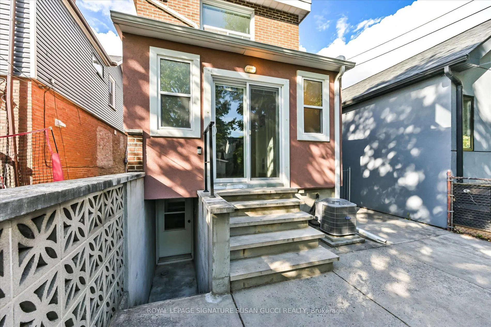 725 Sammon Avenue