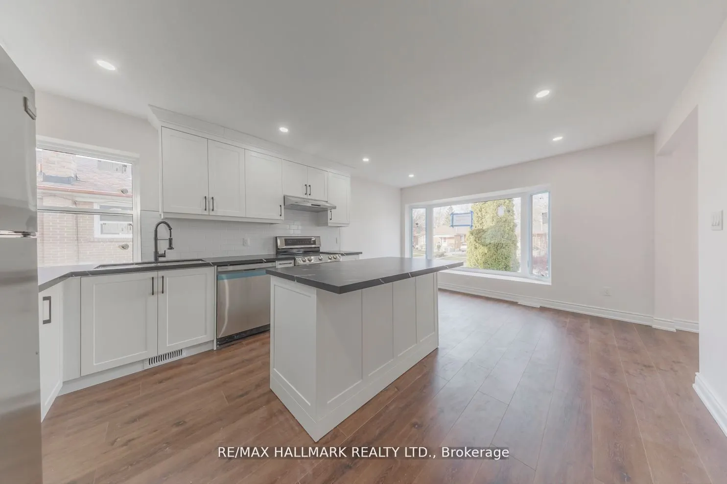 39 Stansbury Crescent #Upper