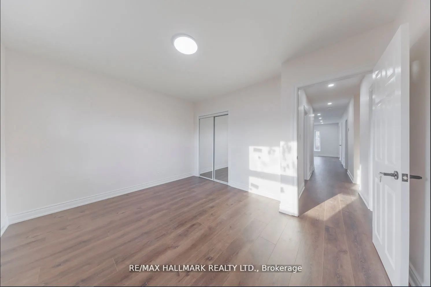 39 Stansbury Crescent #Upper