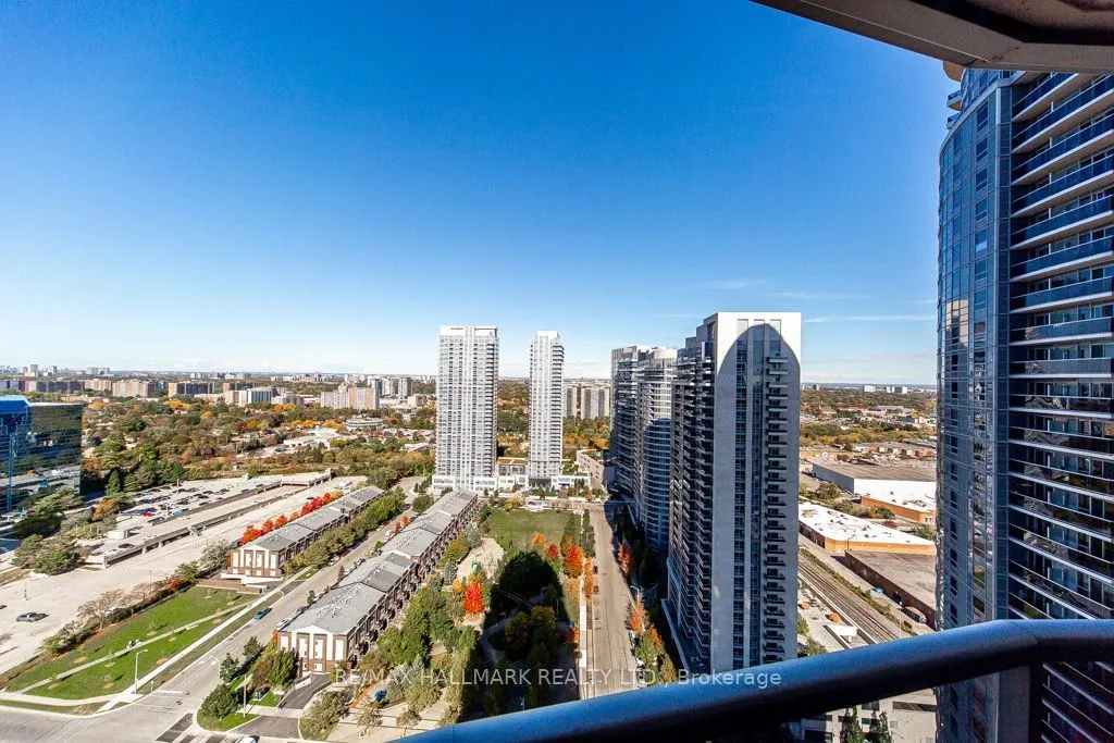 125 Village Green Square #2709