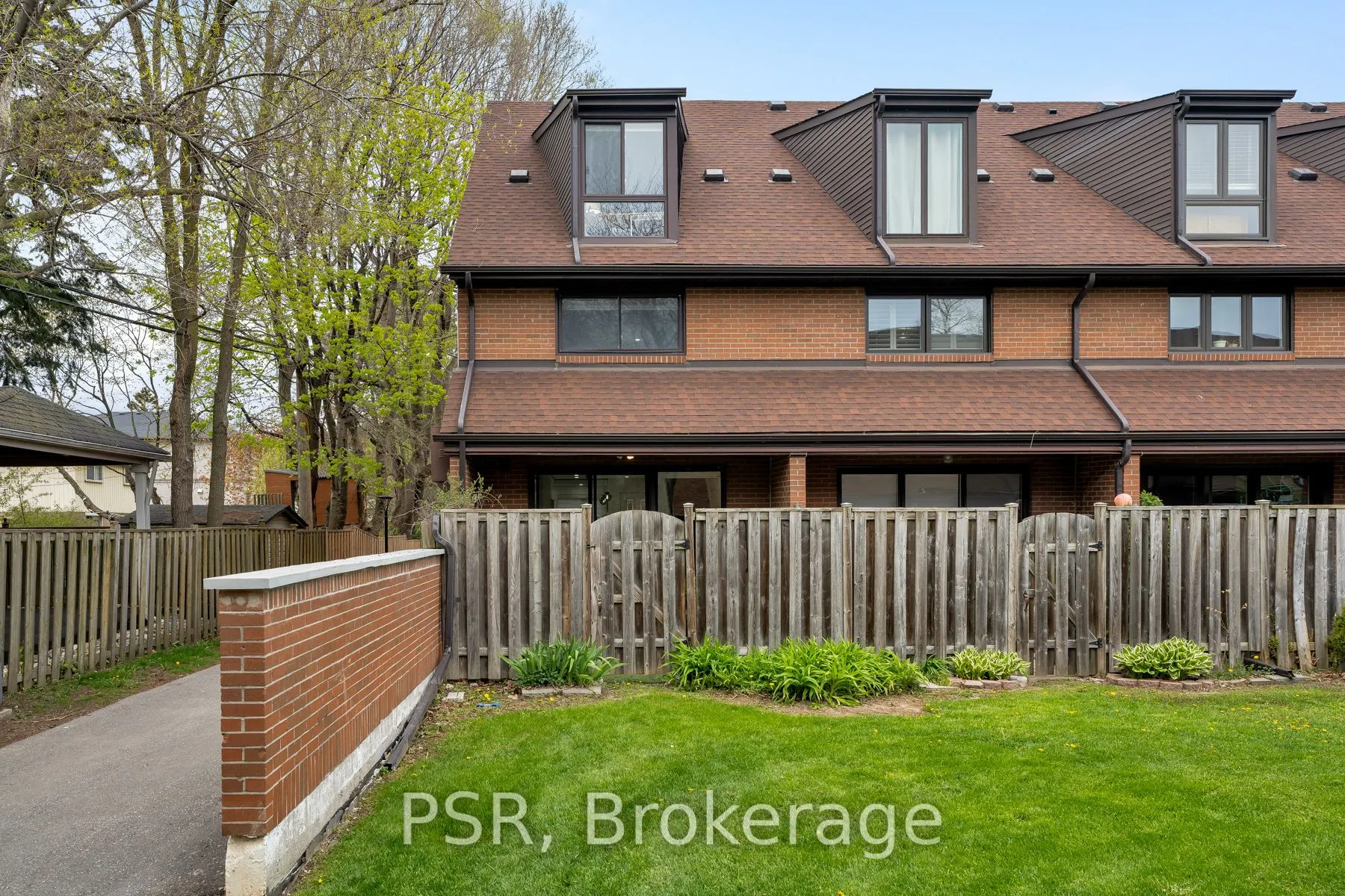28 Livingston Road #83