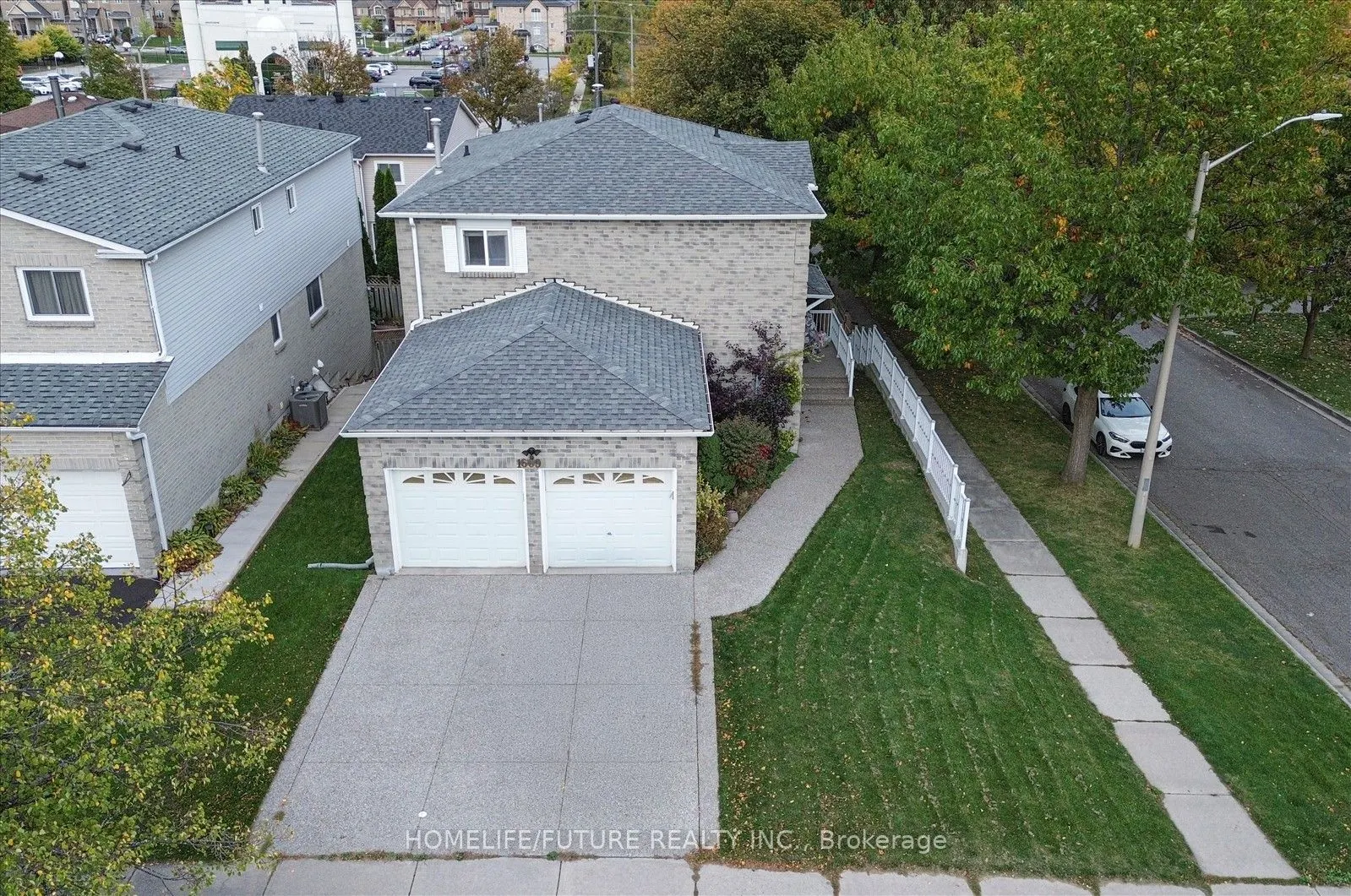 1669 Beaton Way #Main & 2nd