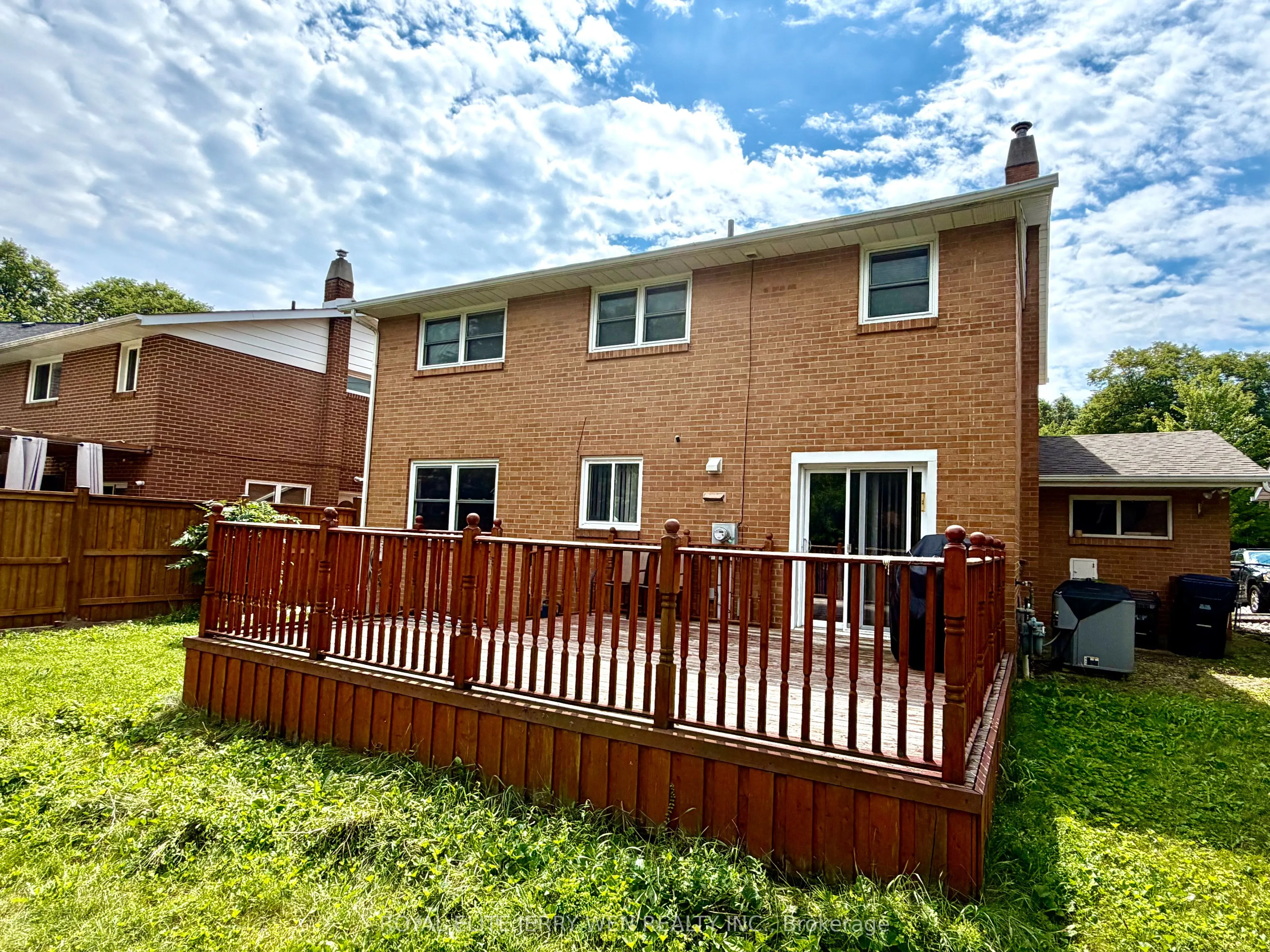 44 castledene Crescent