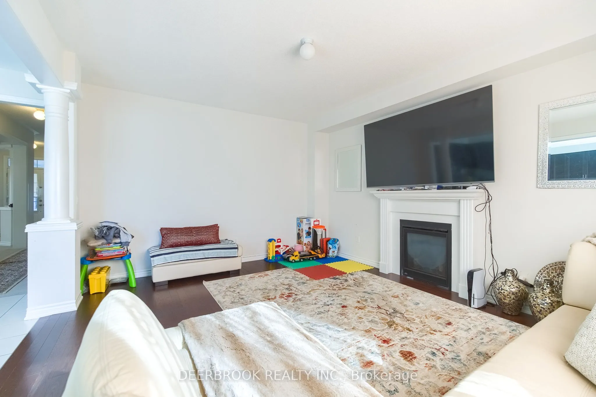 1945 Douglas Langtree Drive