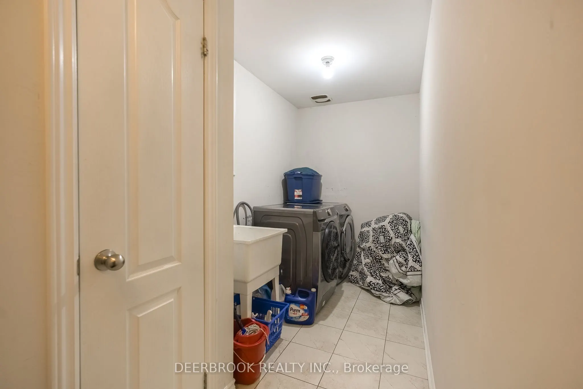 1945 Douglas Langtree Drive