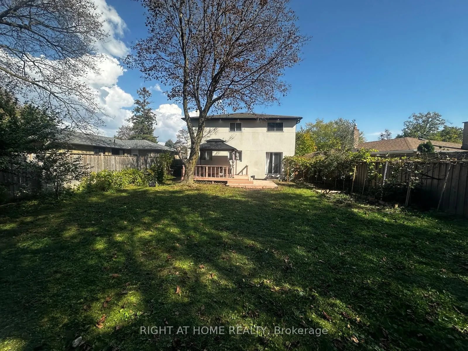 71 Sandrift Square
