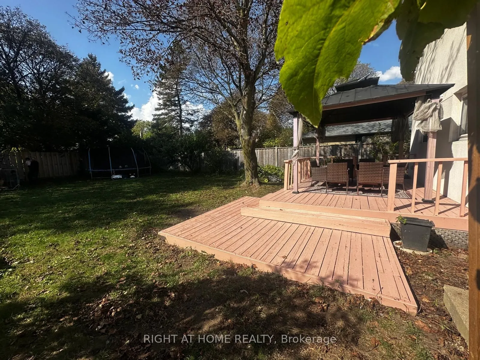 71 Sandrift Square