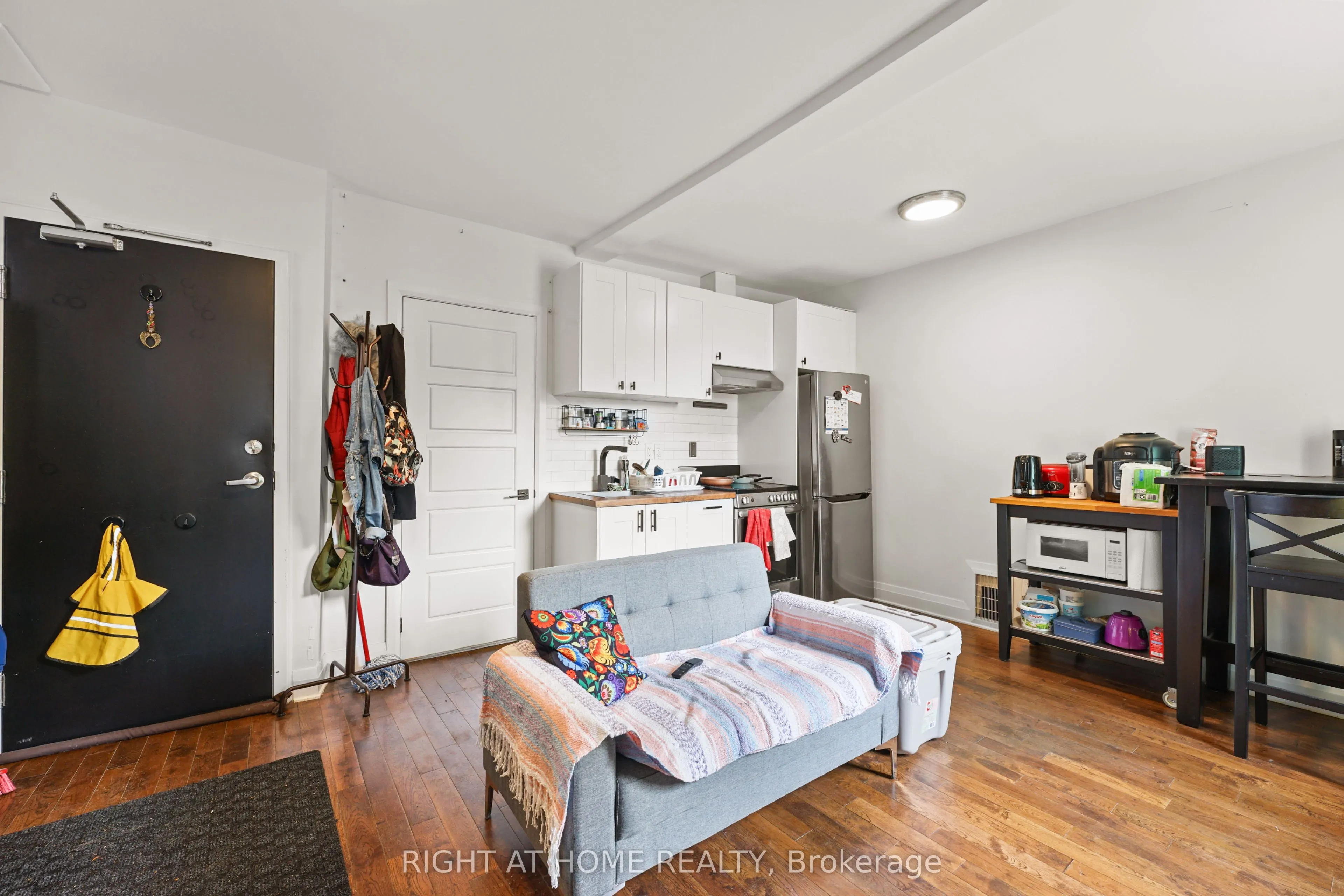 2207 Queen Street E #2
