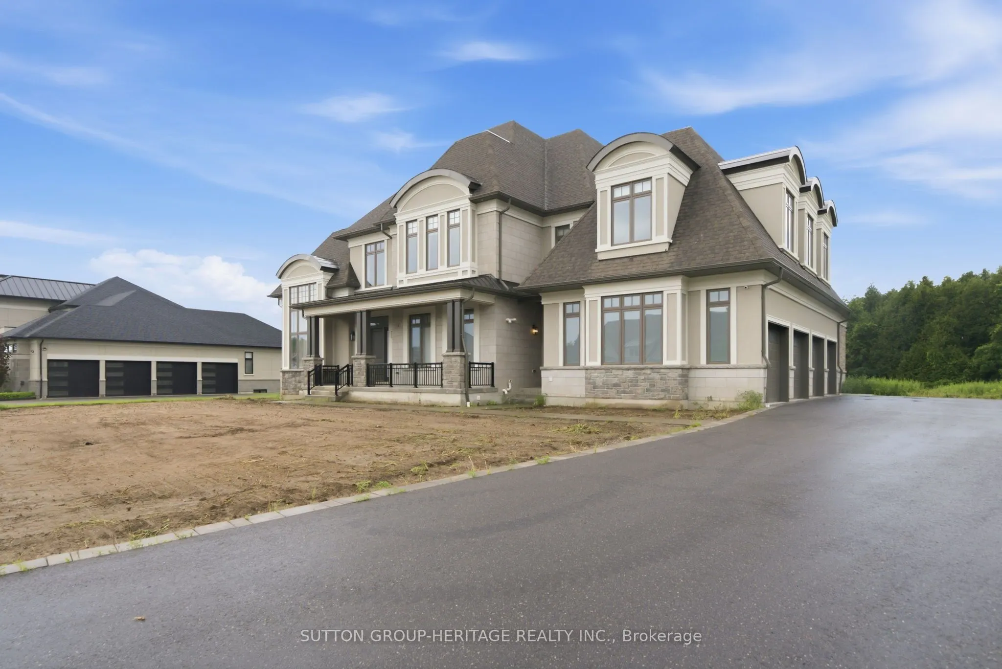 18 Dexshire Drive