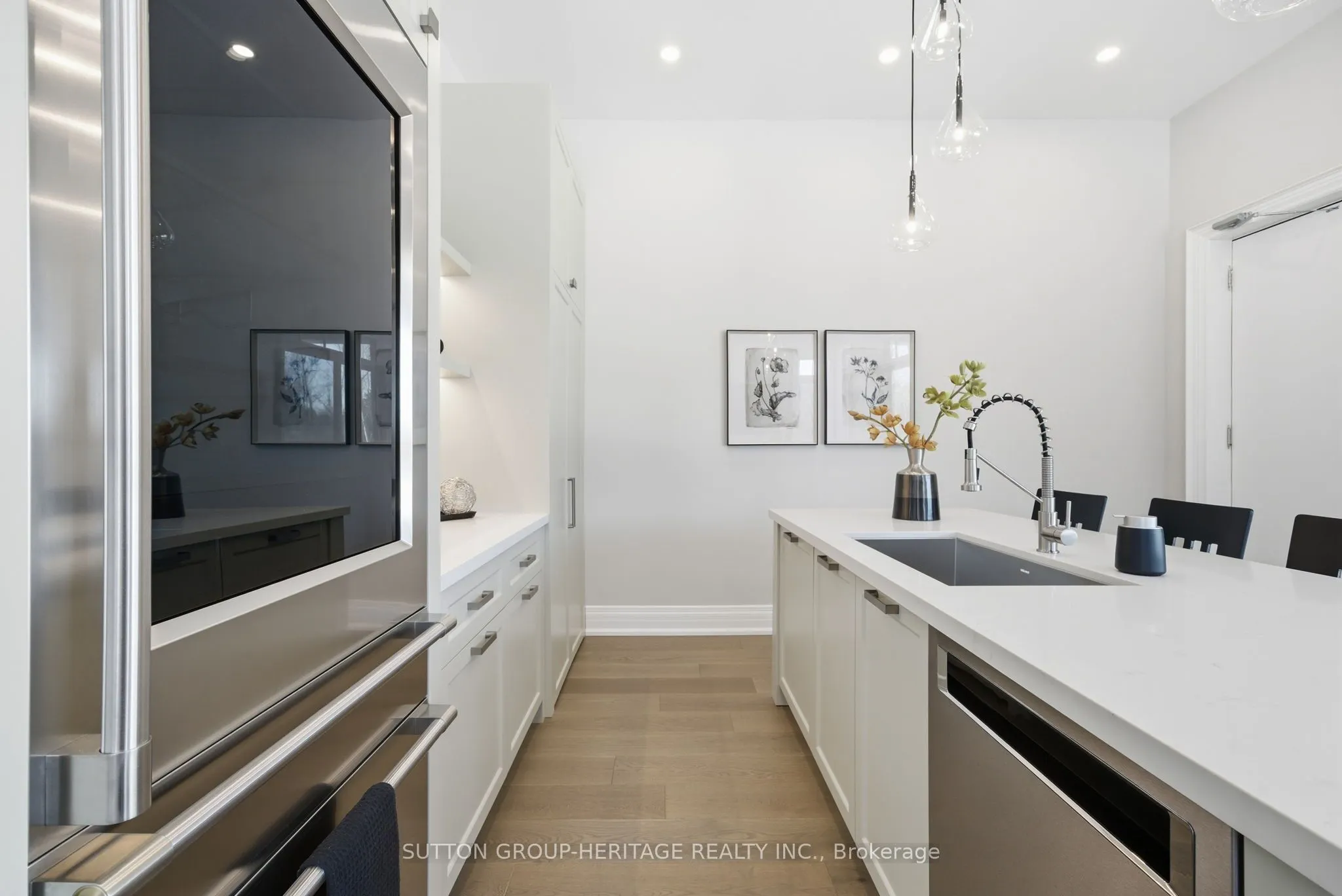 18 Dexshire Drive