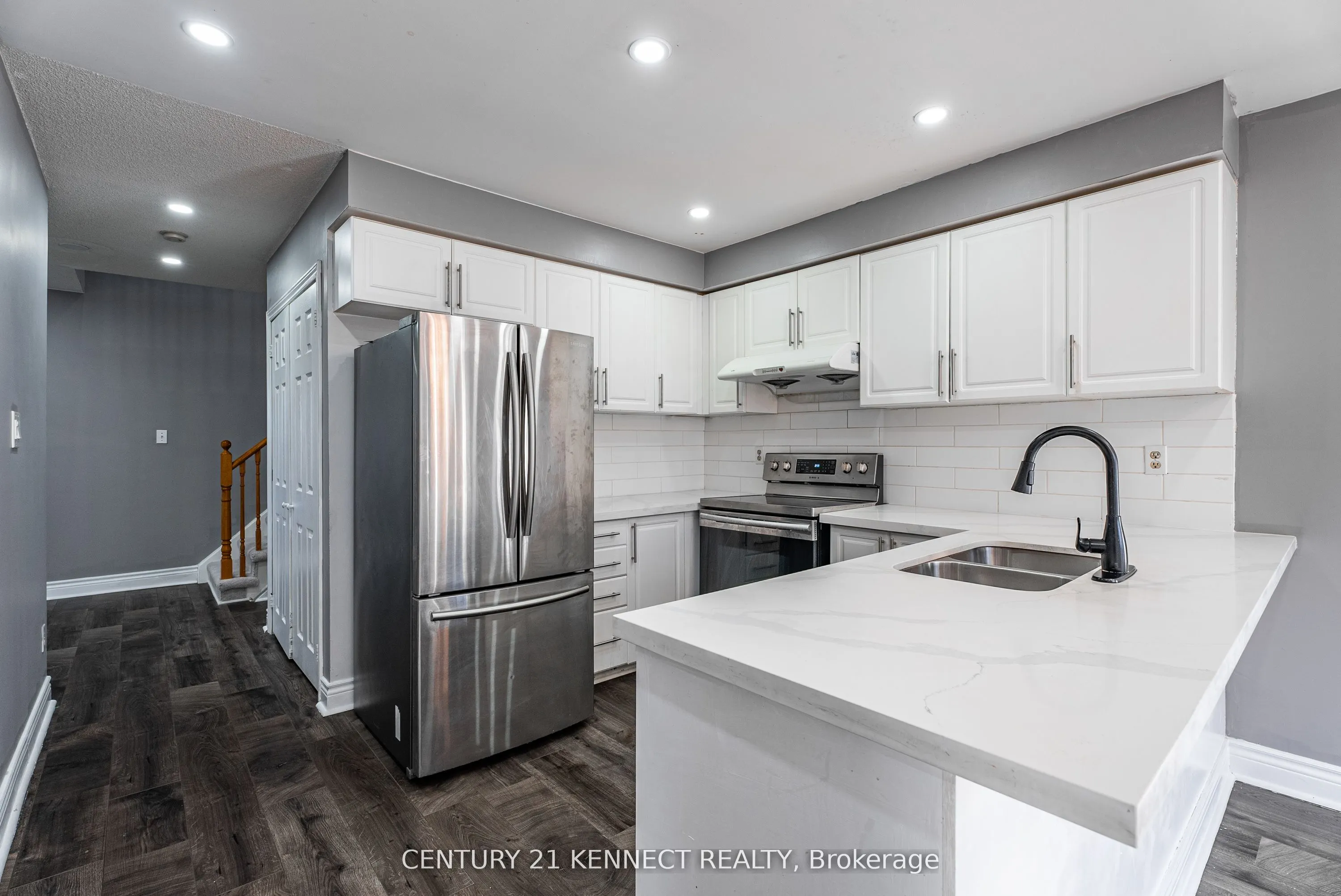 5 Knotty Pine Drive