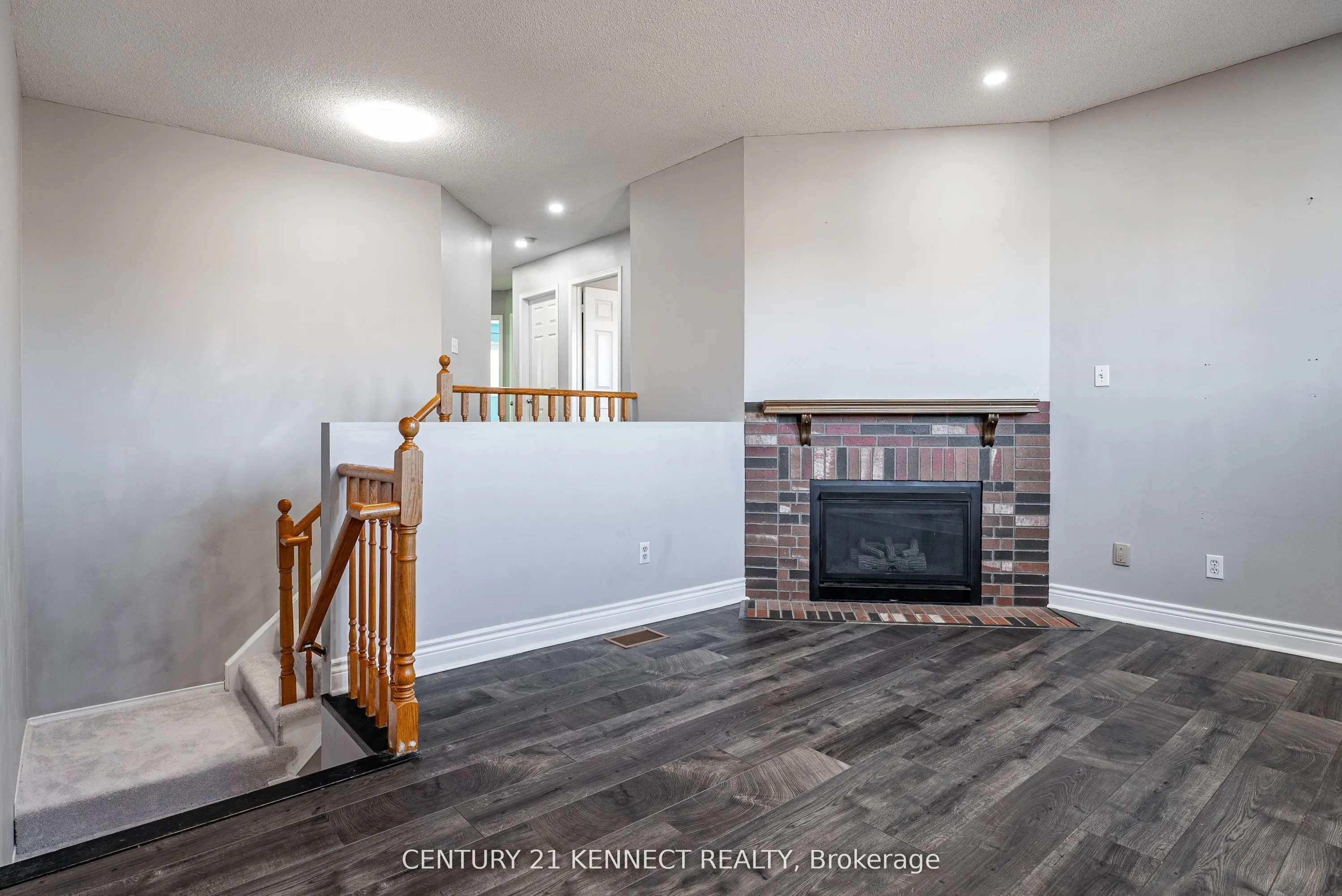 5 Knotty Pine Drive