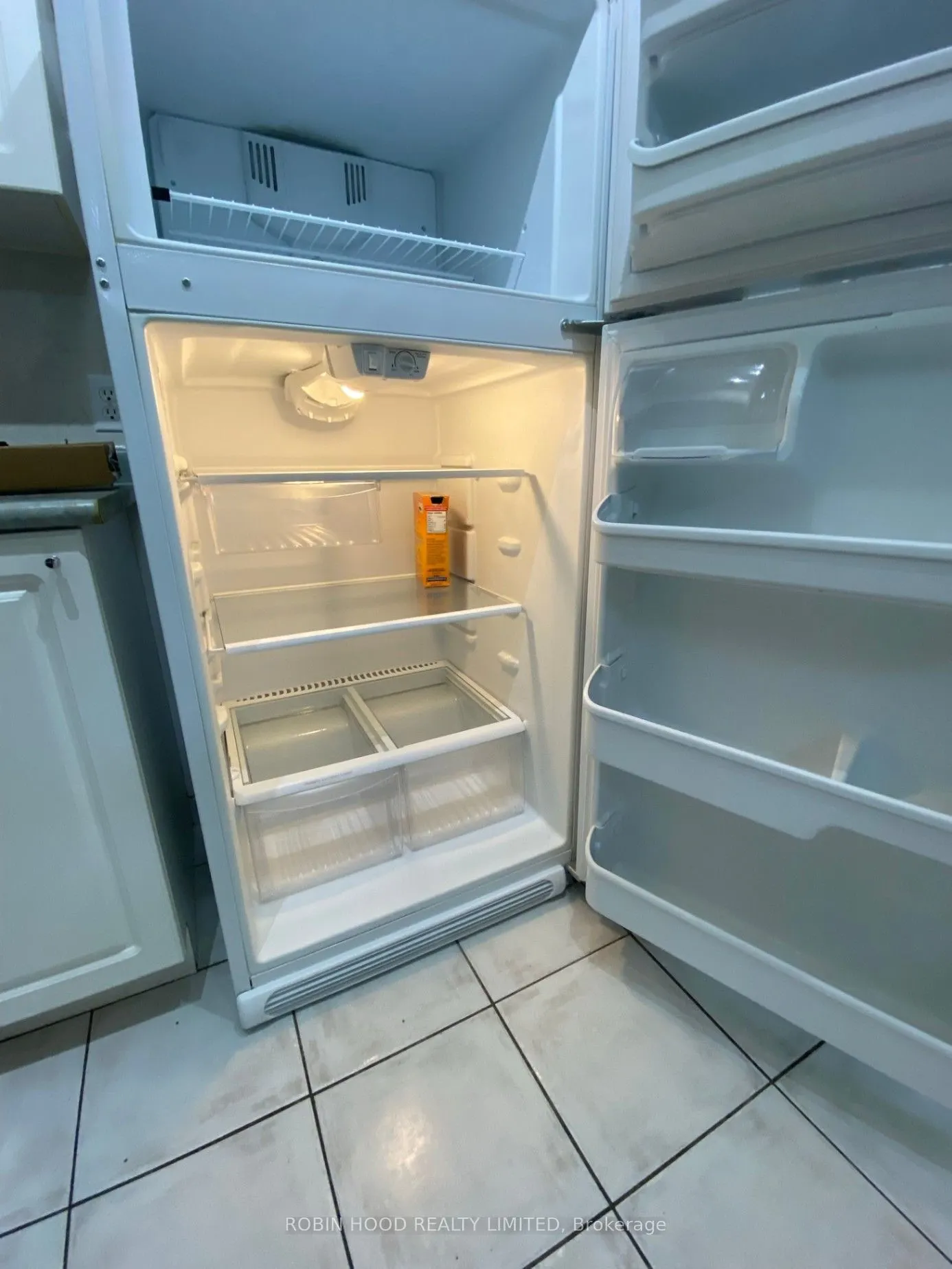 11 Lee Centre Drive #1805