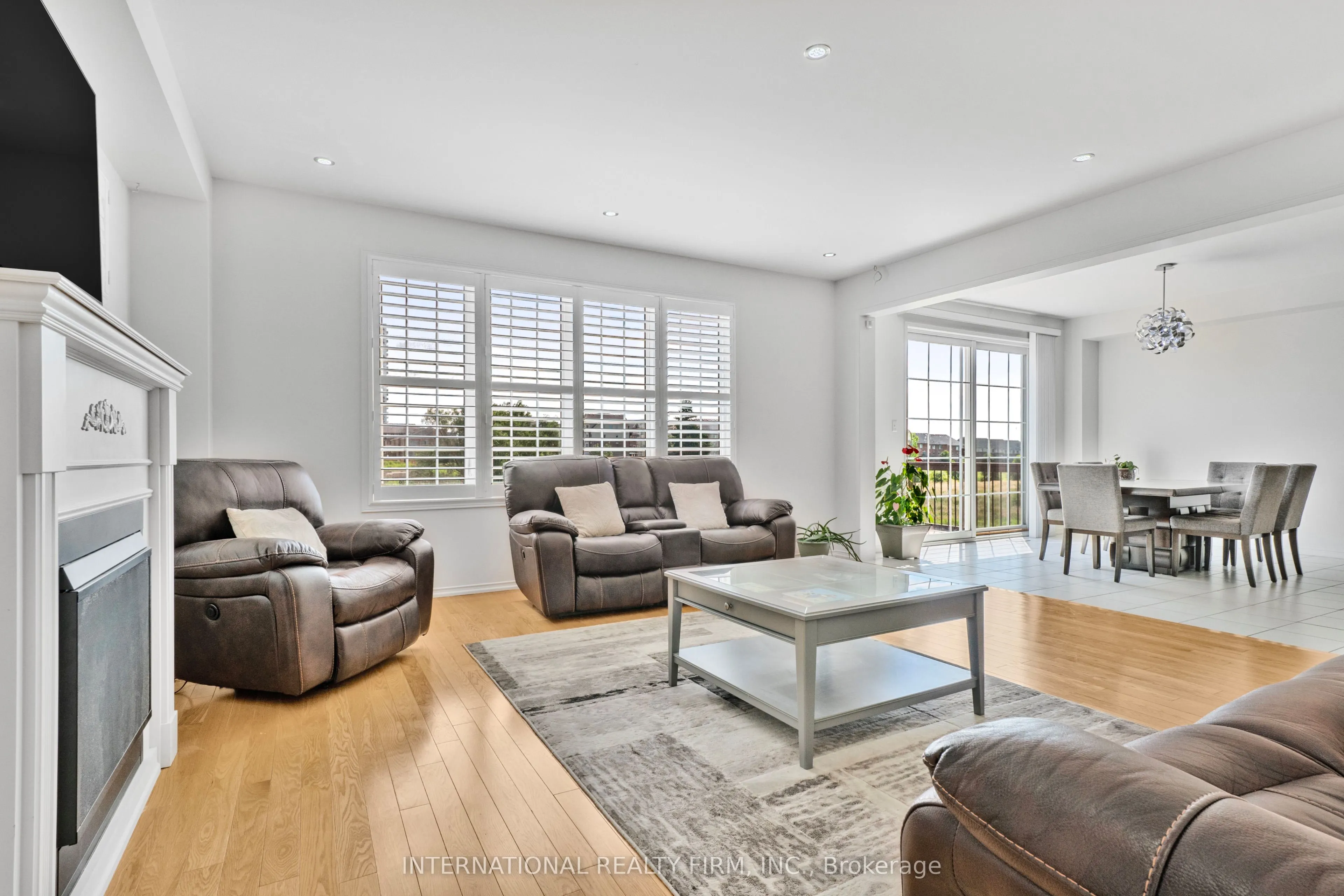 2537 Snow Knight Drive