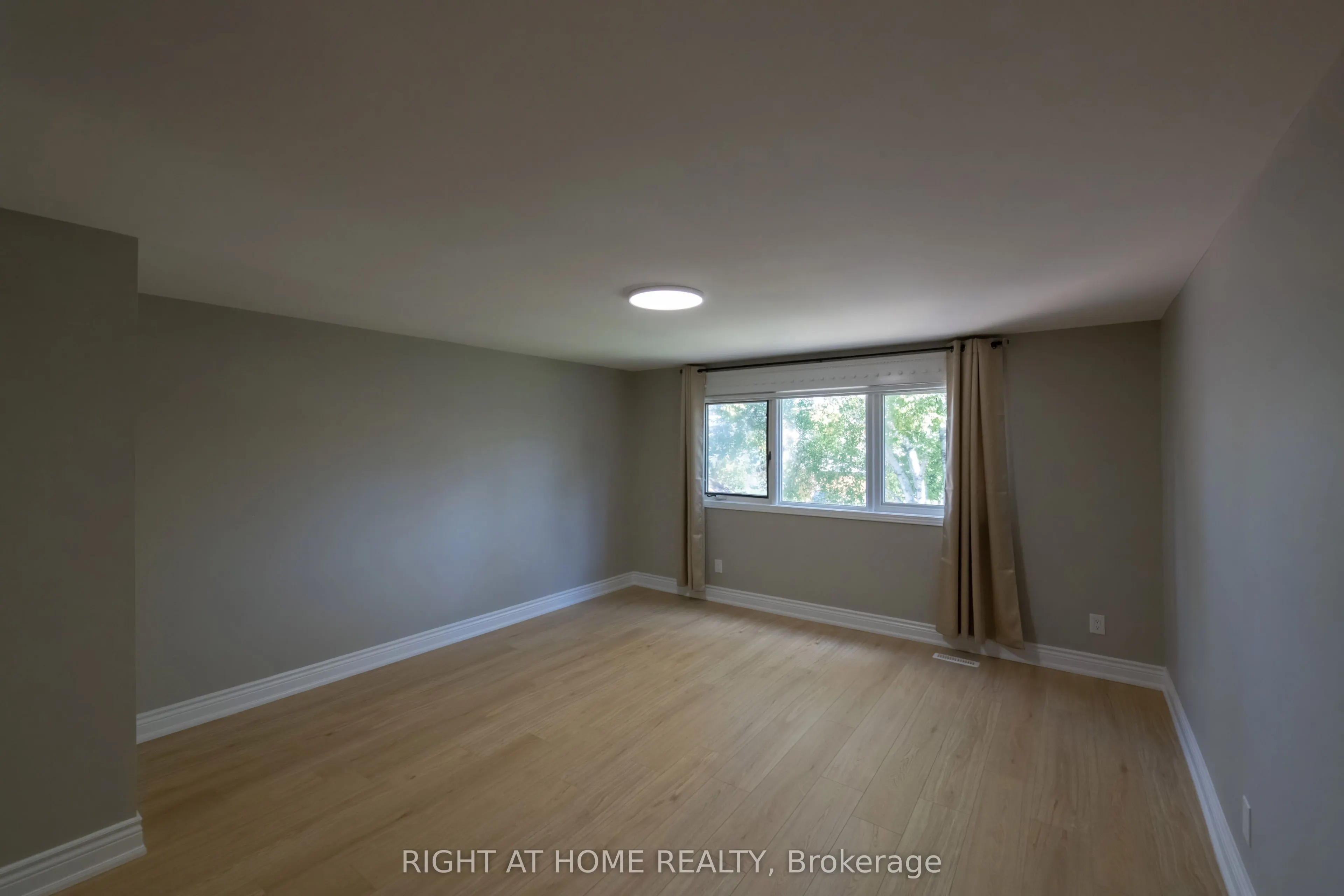 83 Anstead Crescent