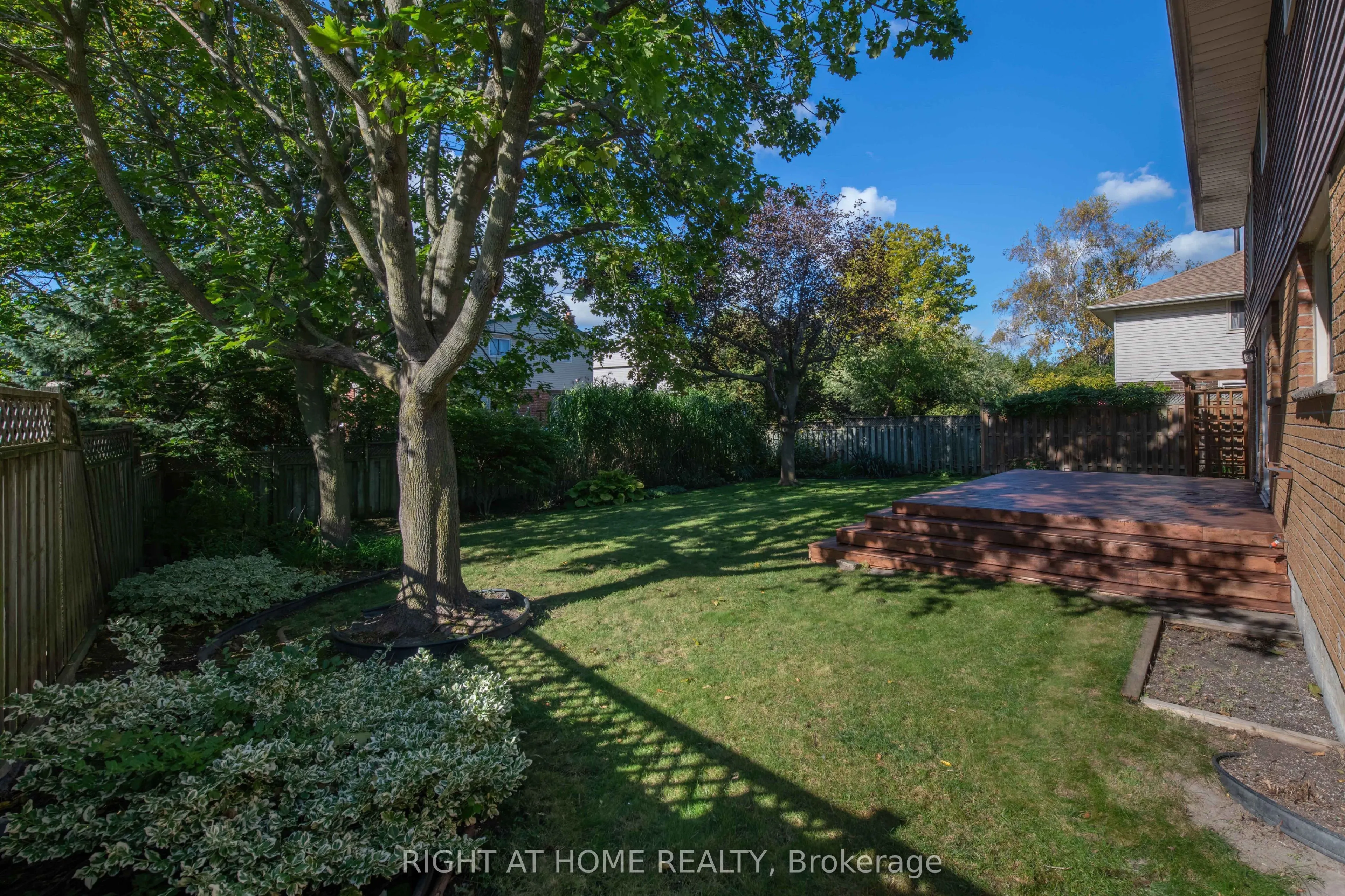 83 Anstead Crescent