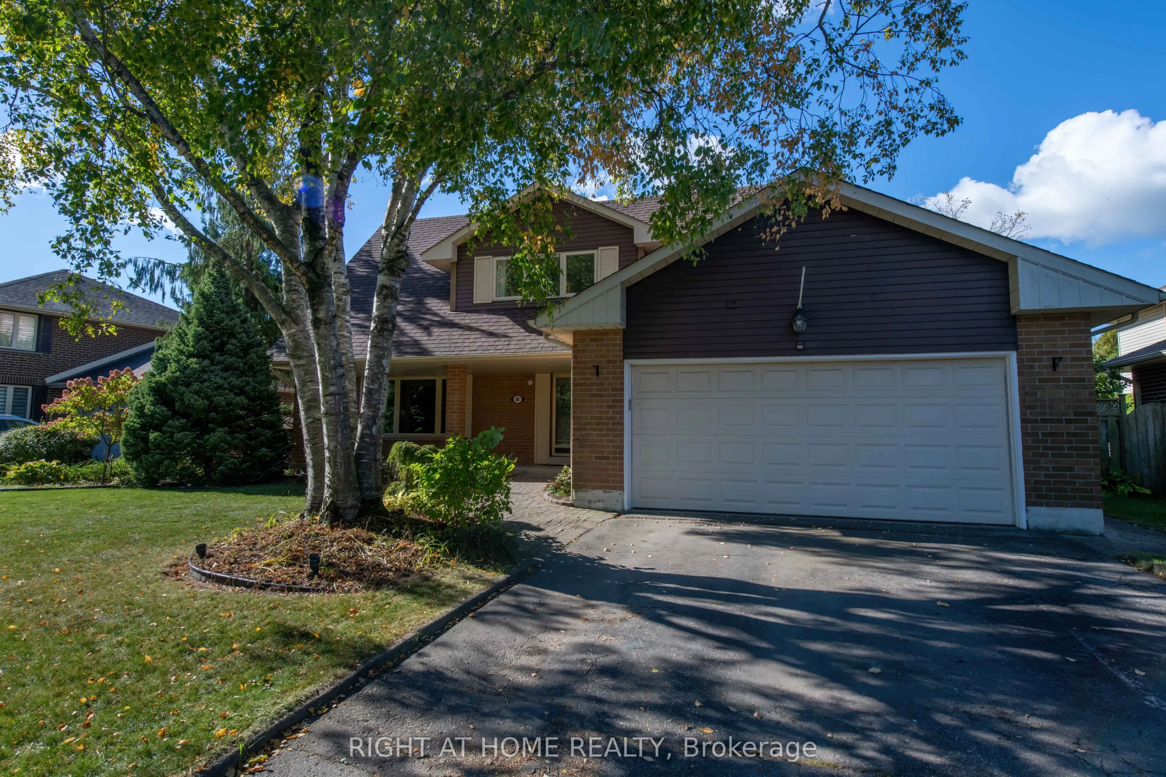 83 Anstead Crescent