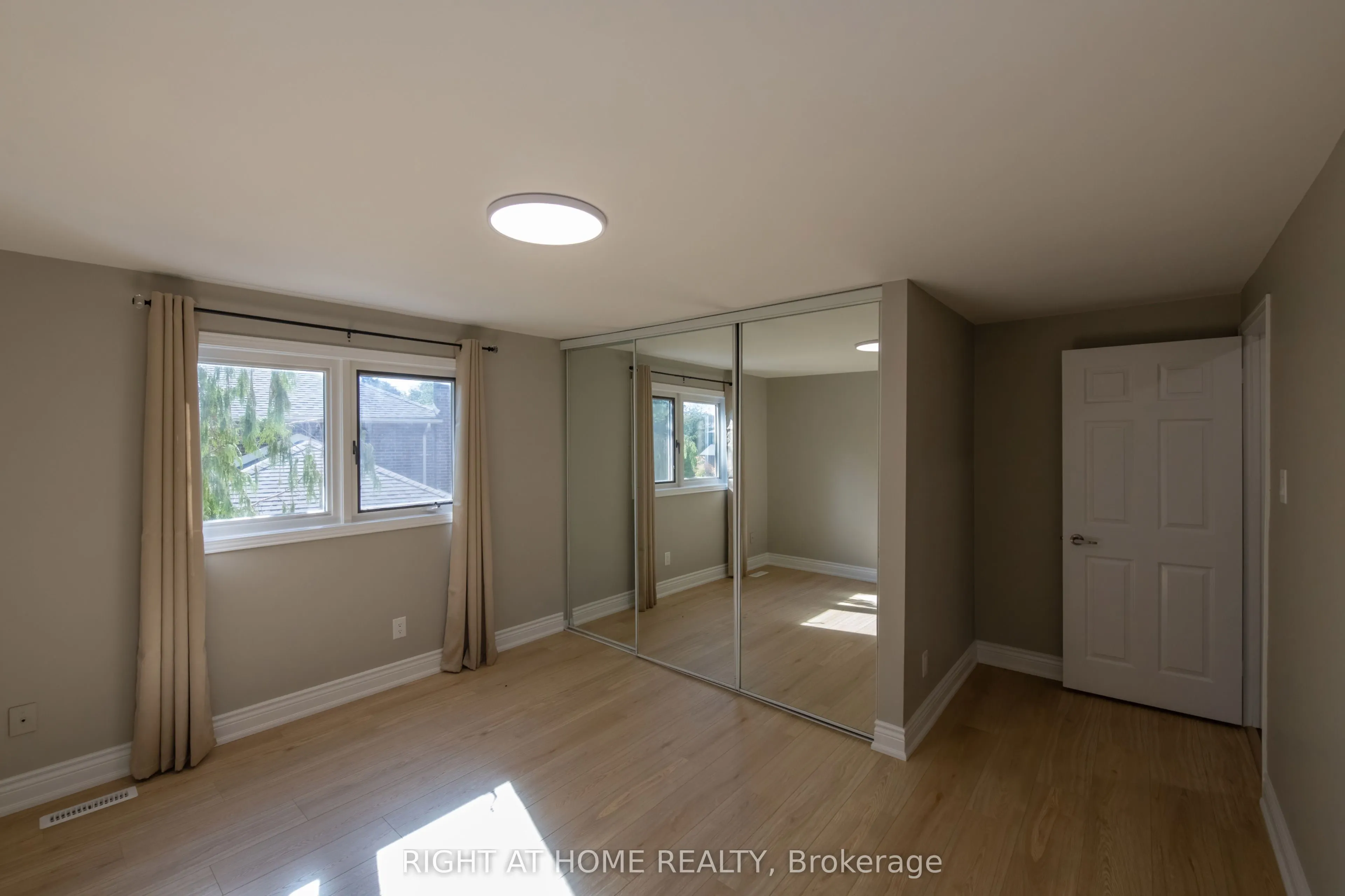 83 Anstead Crescent