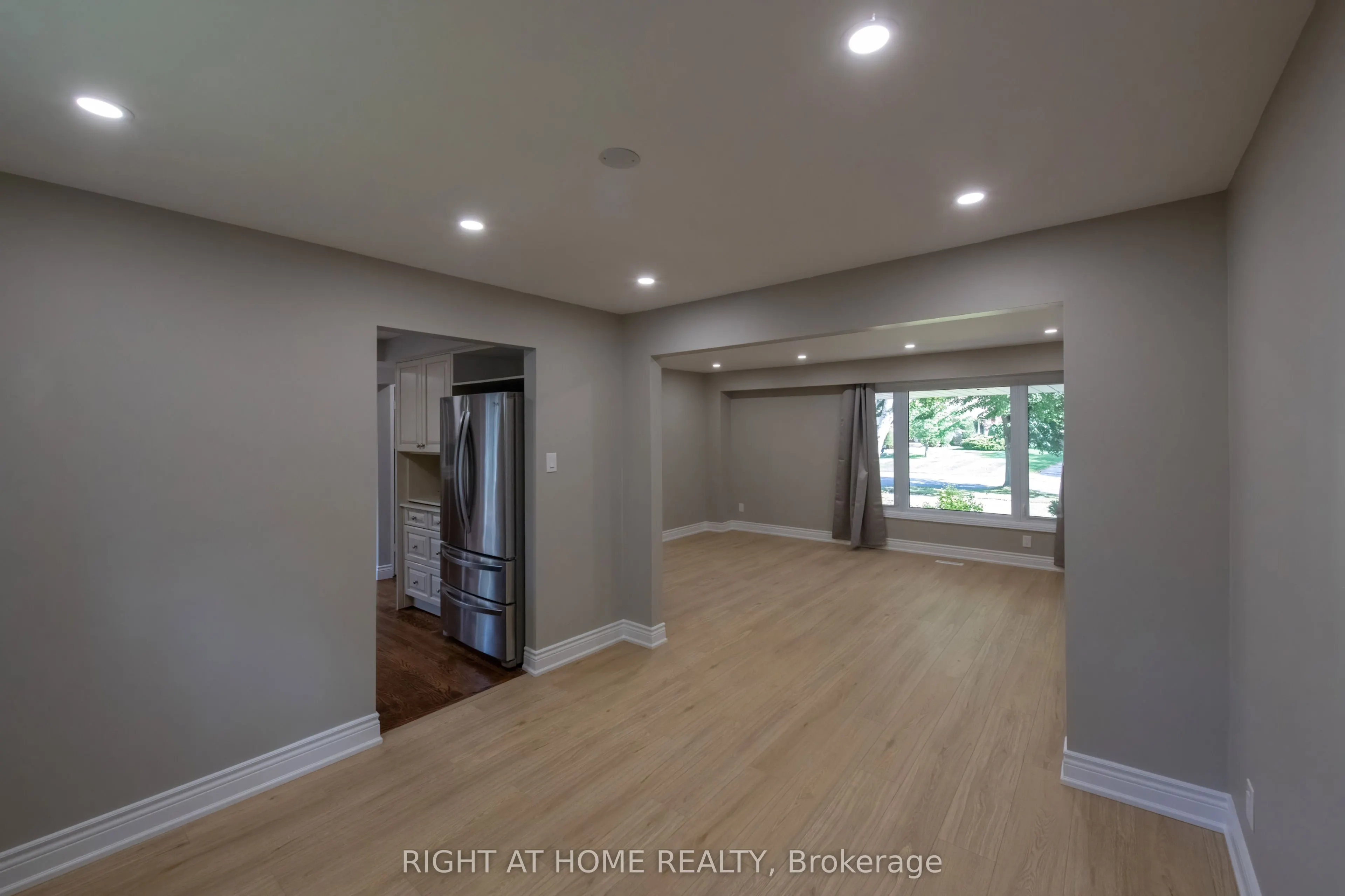 83 Anstead Crescent