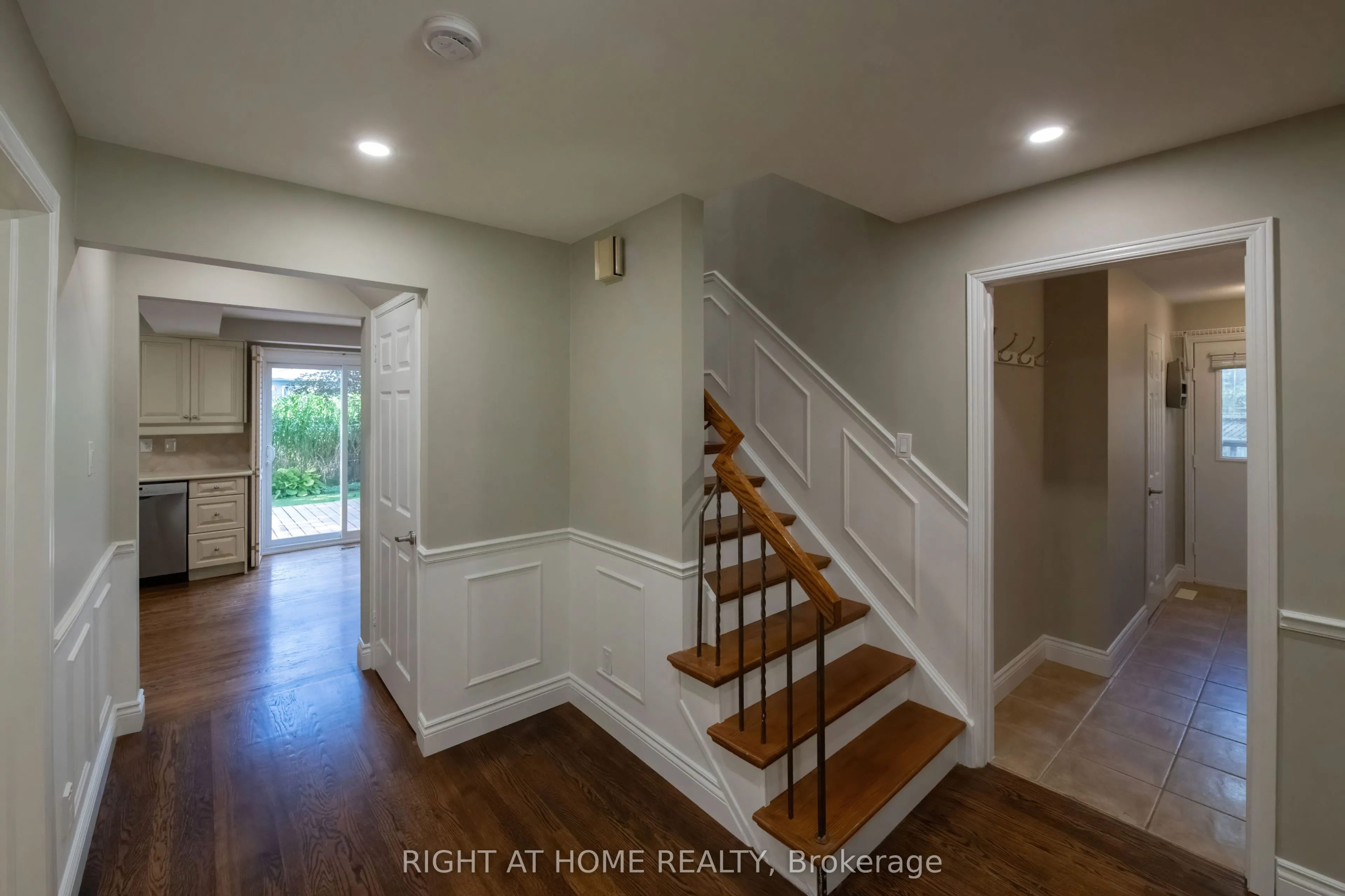 83 Anstead Crescent