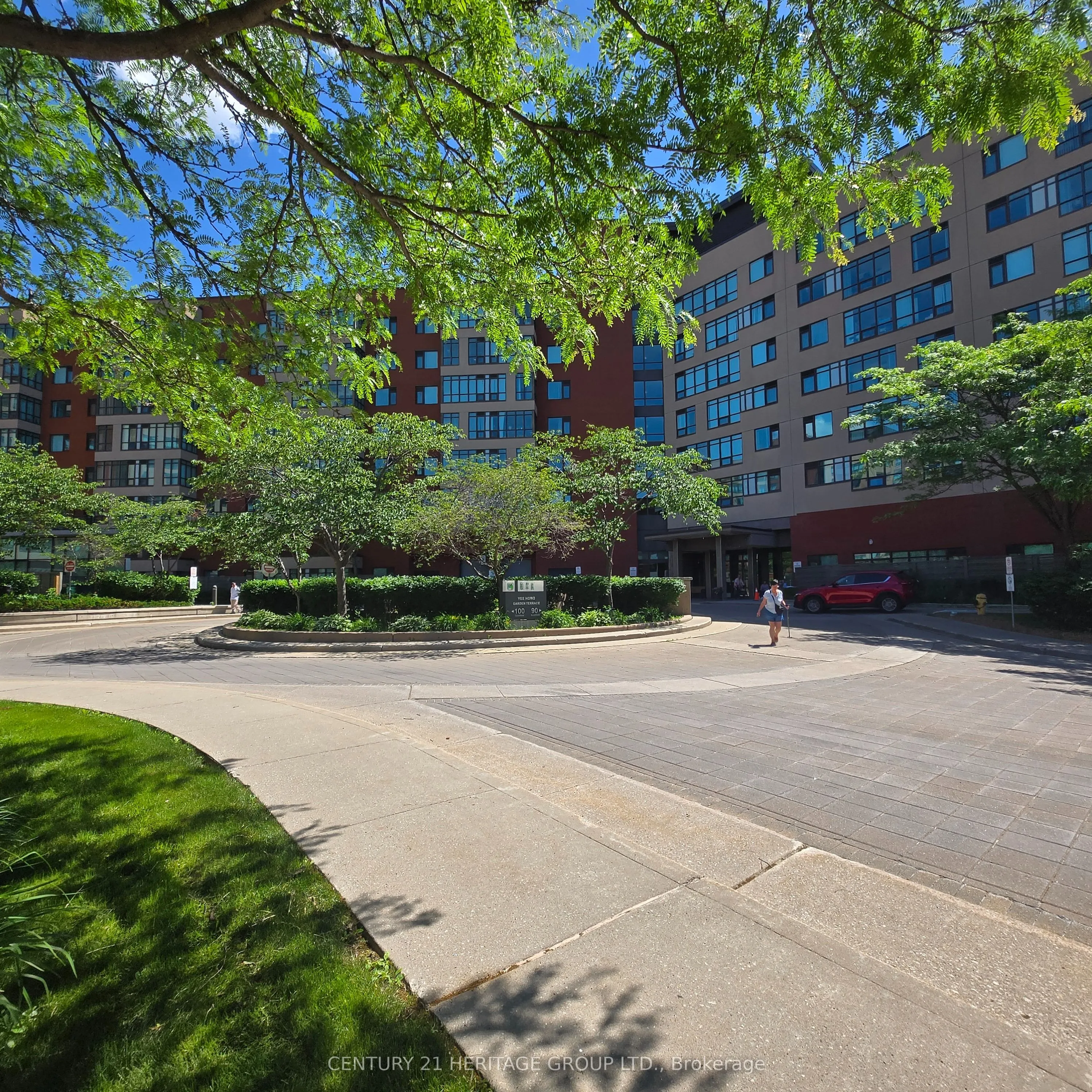 90 Scottfield Drive #319