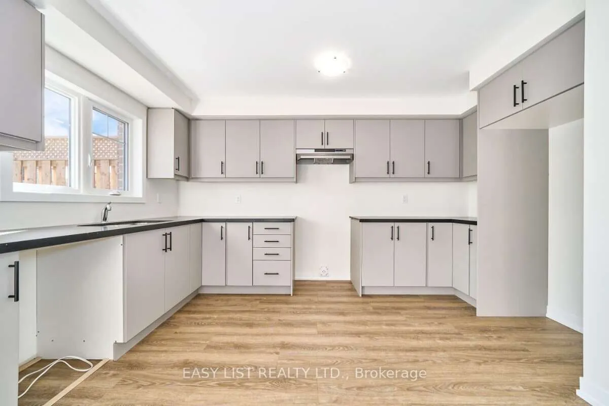 27 Addyman Crescent