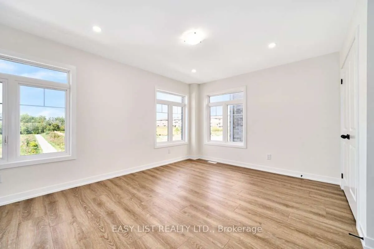 27 Addyman Crescent