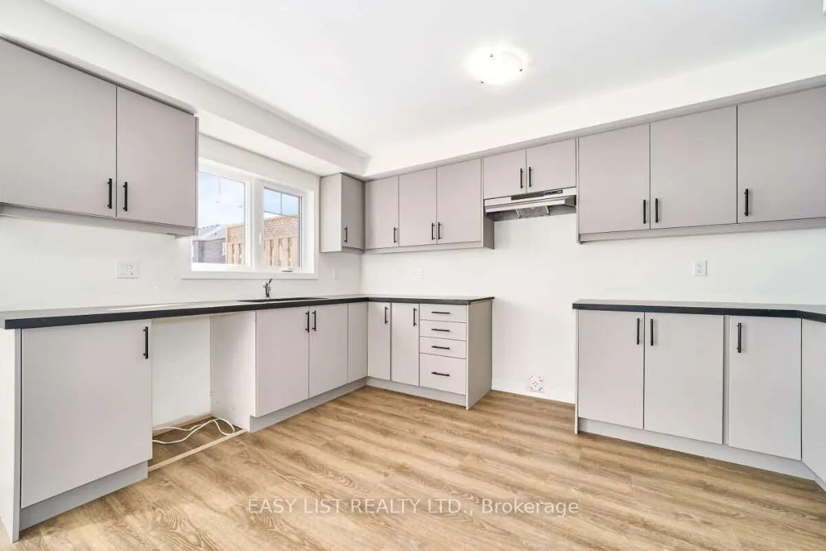 27 Addyman Crescent