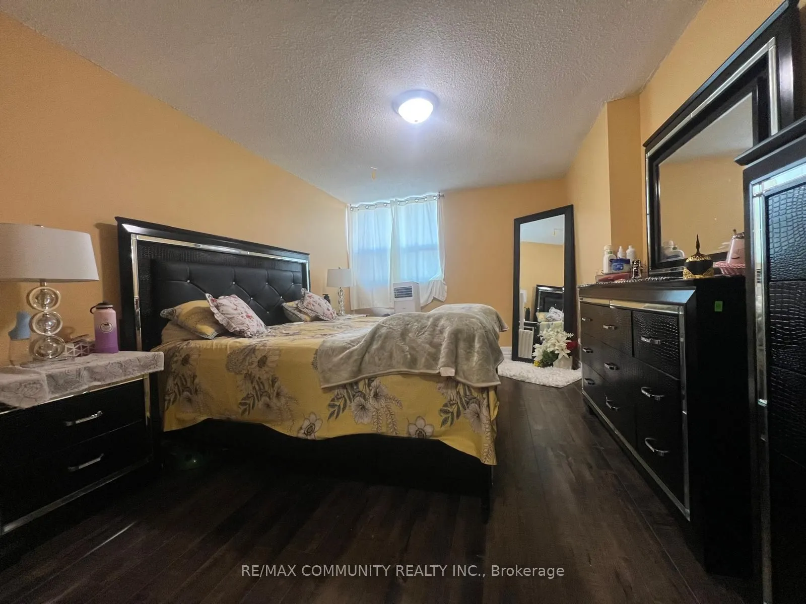 100 Wingarden Court #1008
