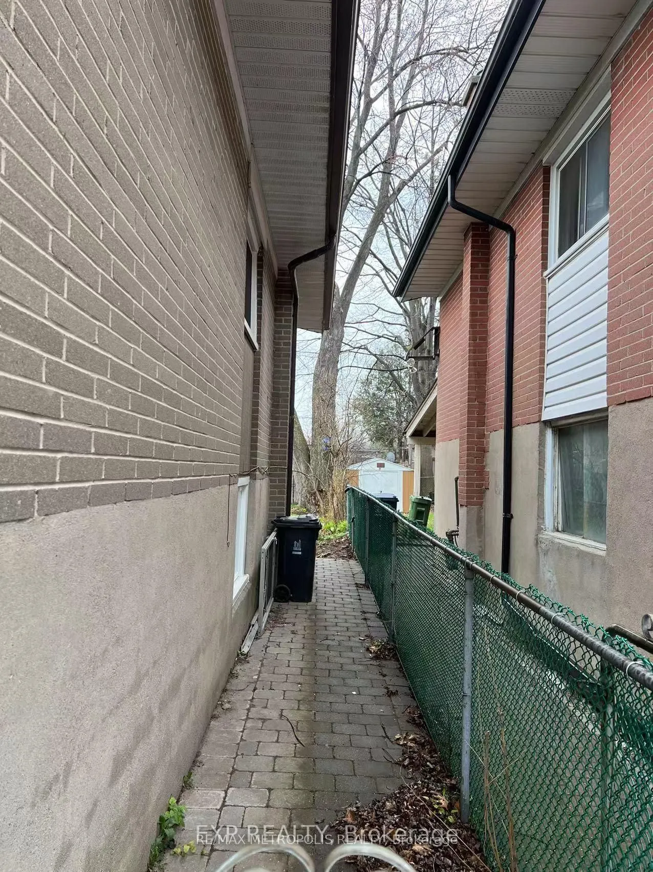 6 Mid Pines Road #Bsmt