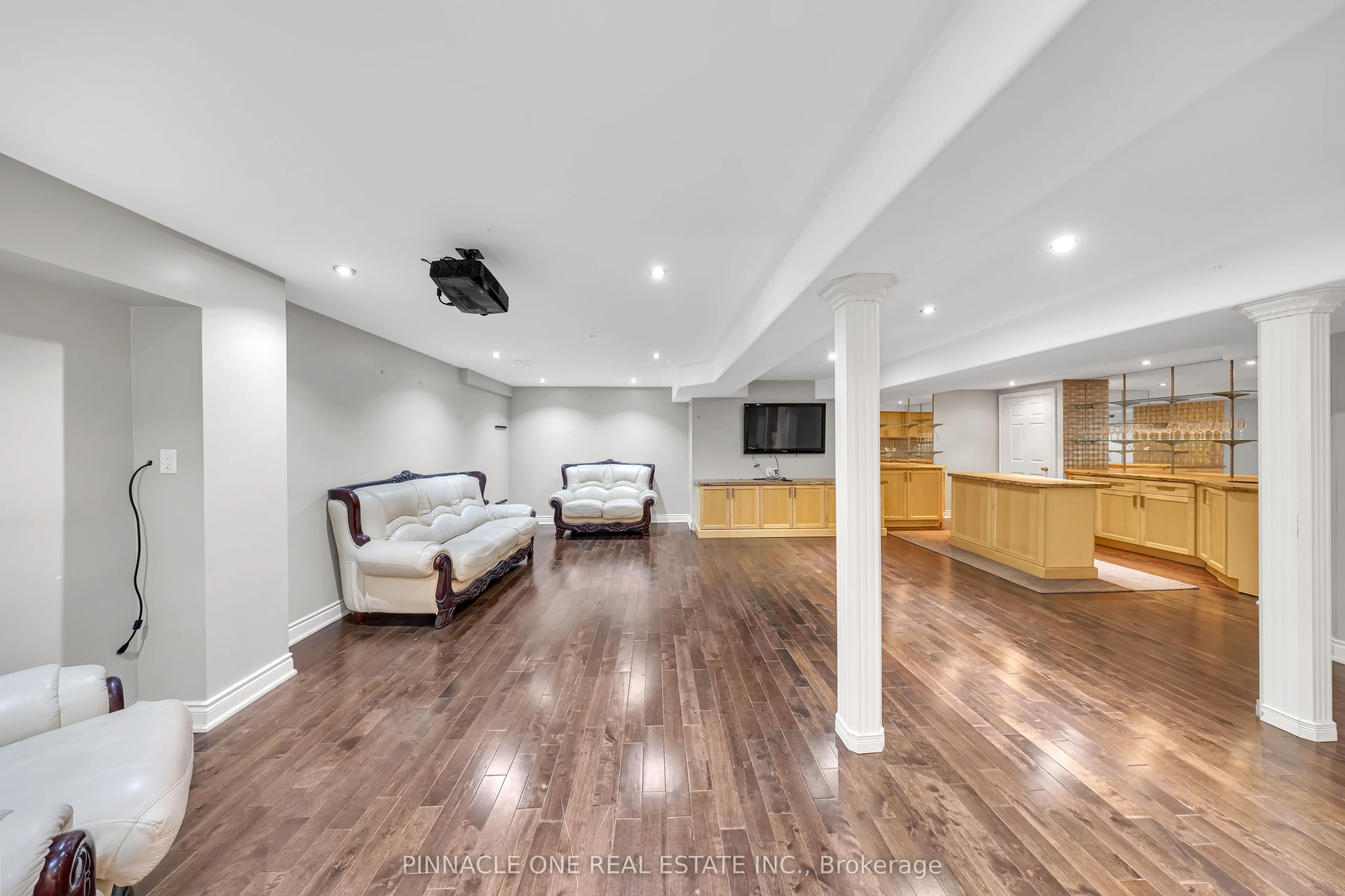 6 Dolby Crescent