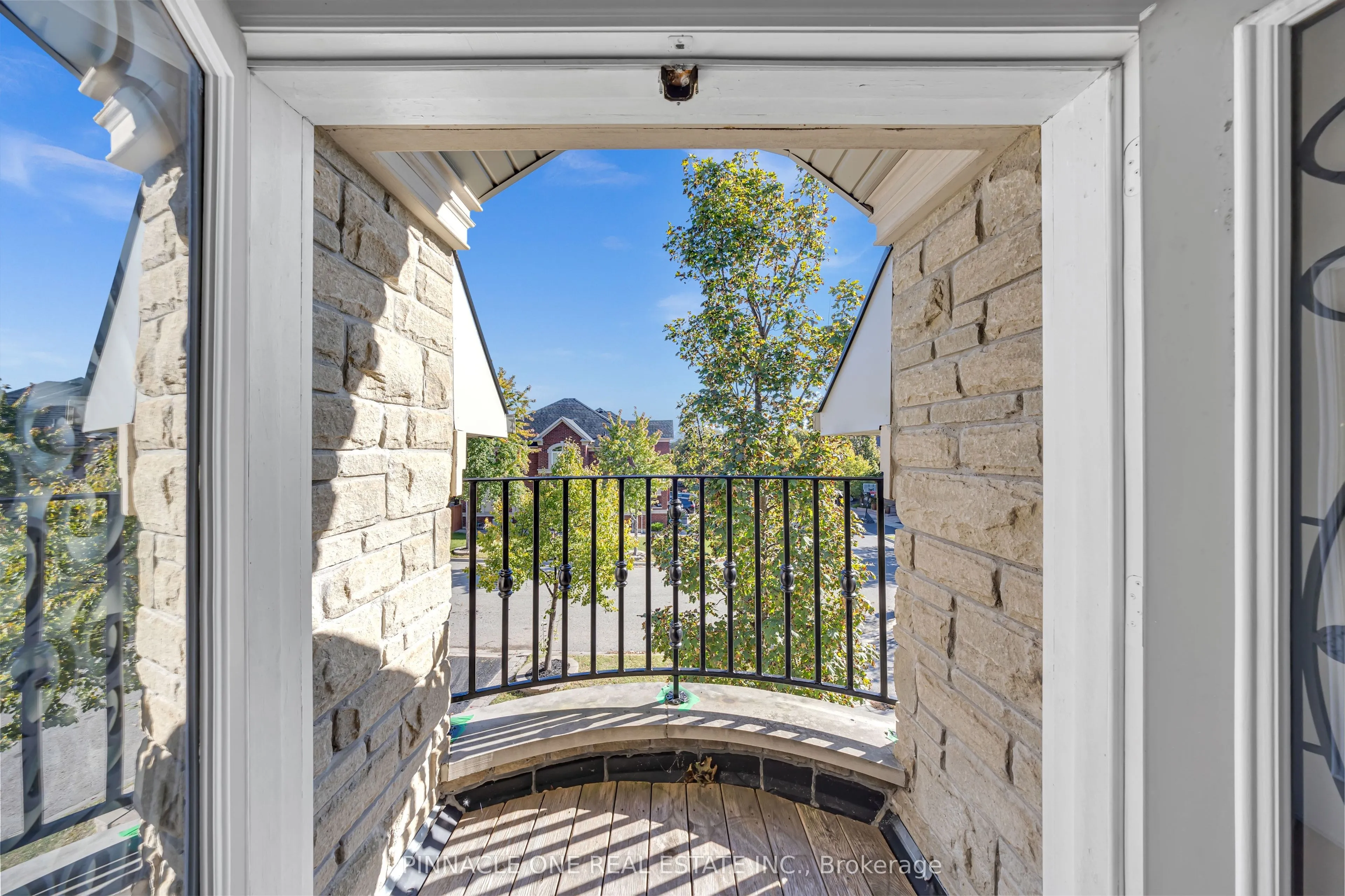 6 Dolby Crescent