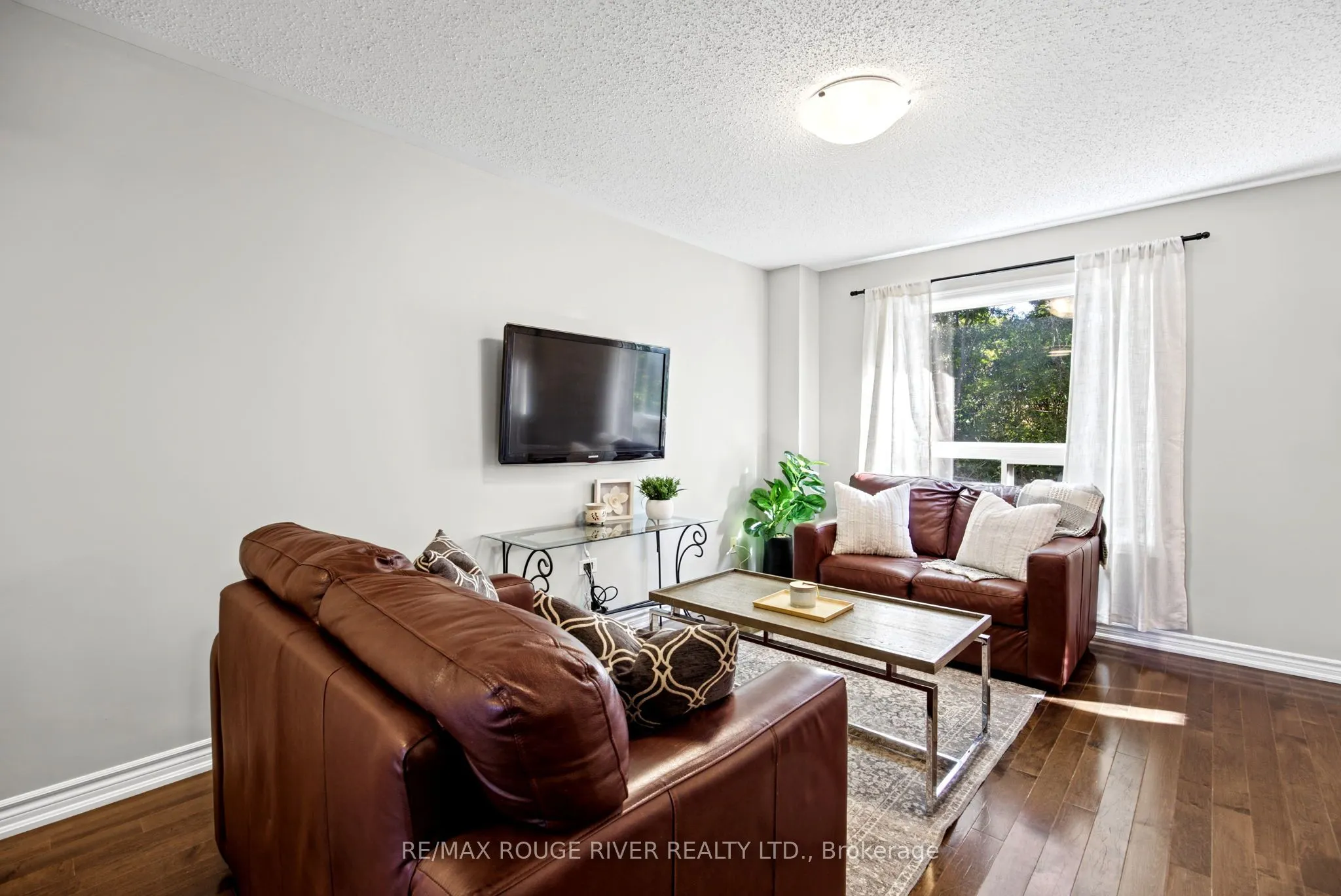 715 Grandview Street N #37