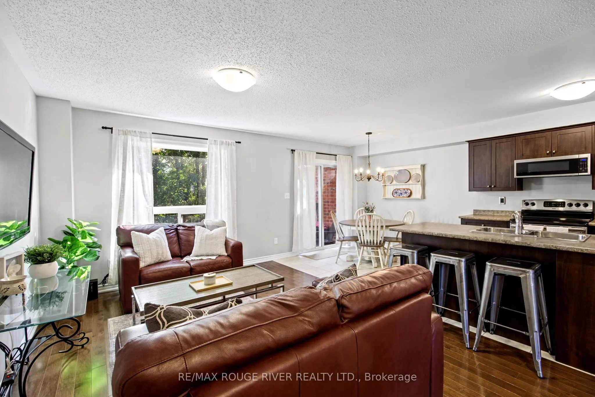 715 Grandview Street N #37