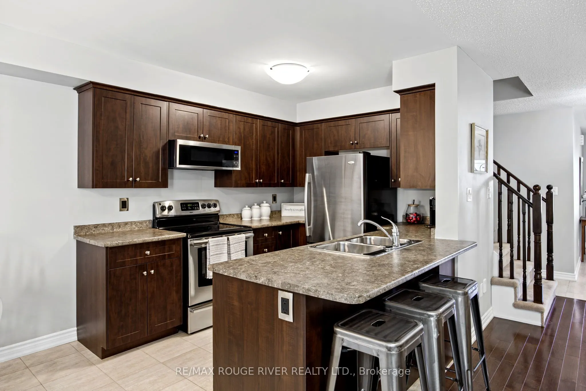 715 Grandview Street N #37