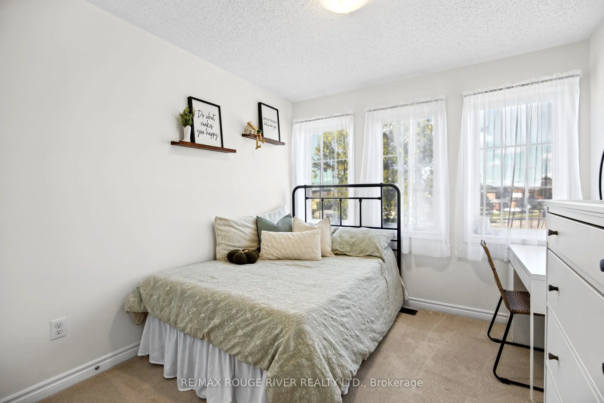 715 Grandview Street N #37