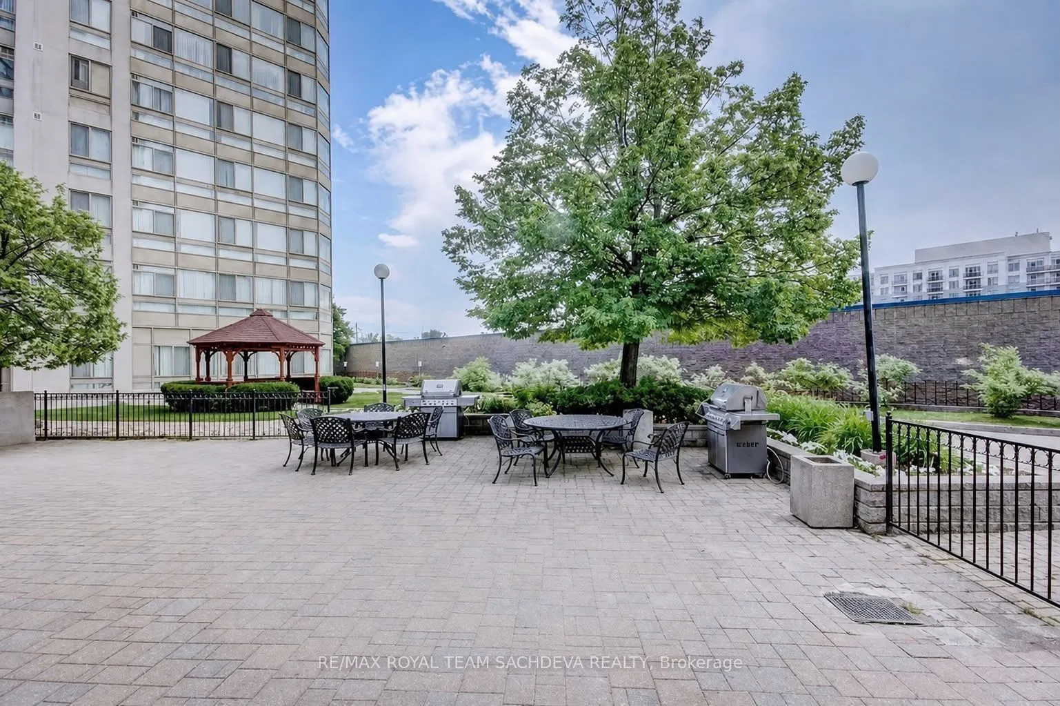 3233 Eglinton Avenue E #1611