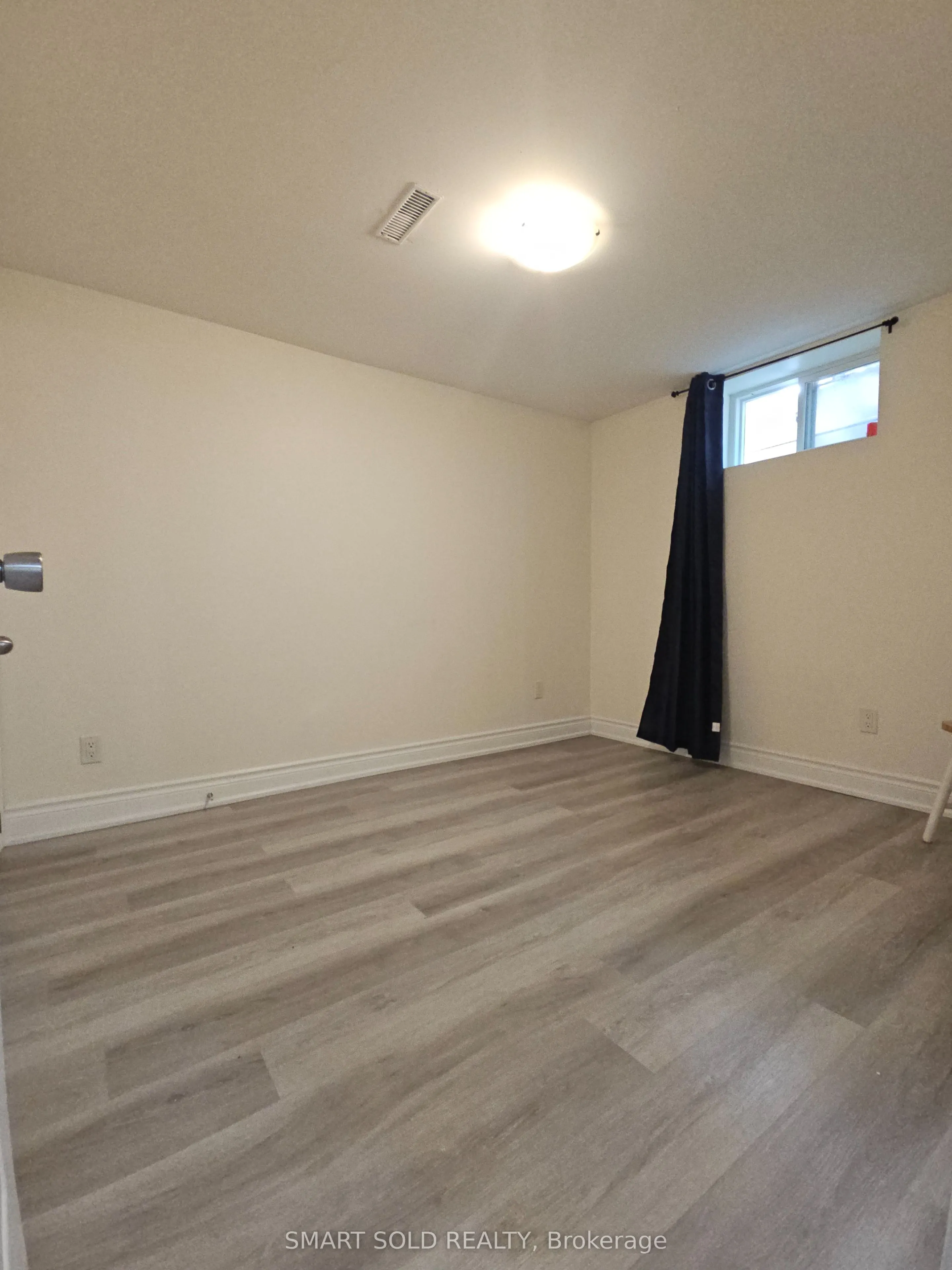 711 Dunlop Street W #Bssement