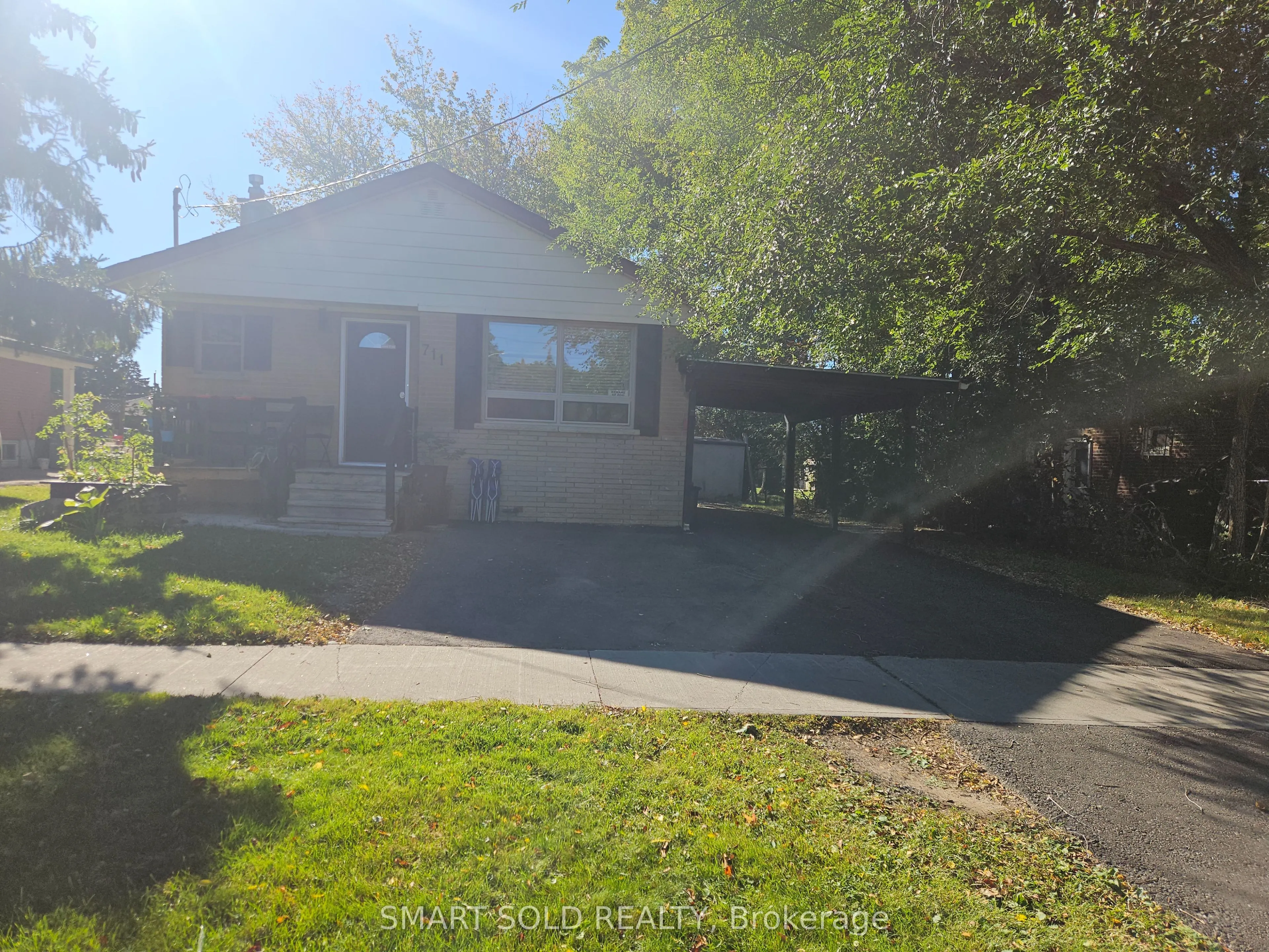 711 Dunlop Street W #Bssement