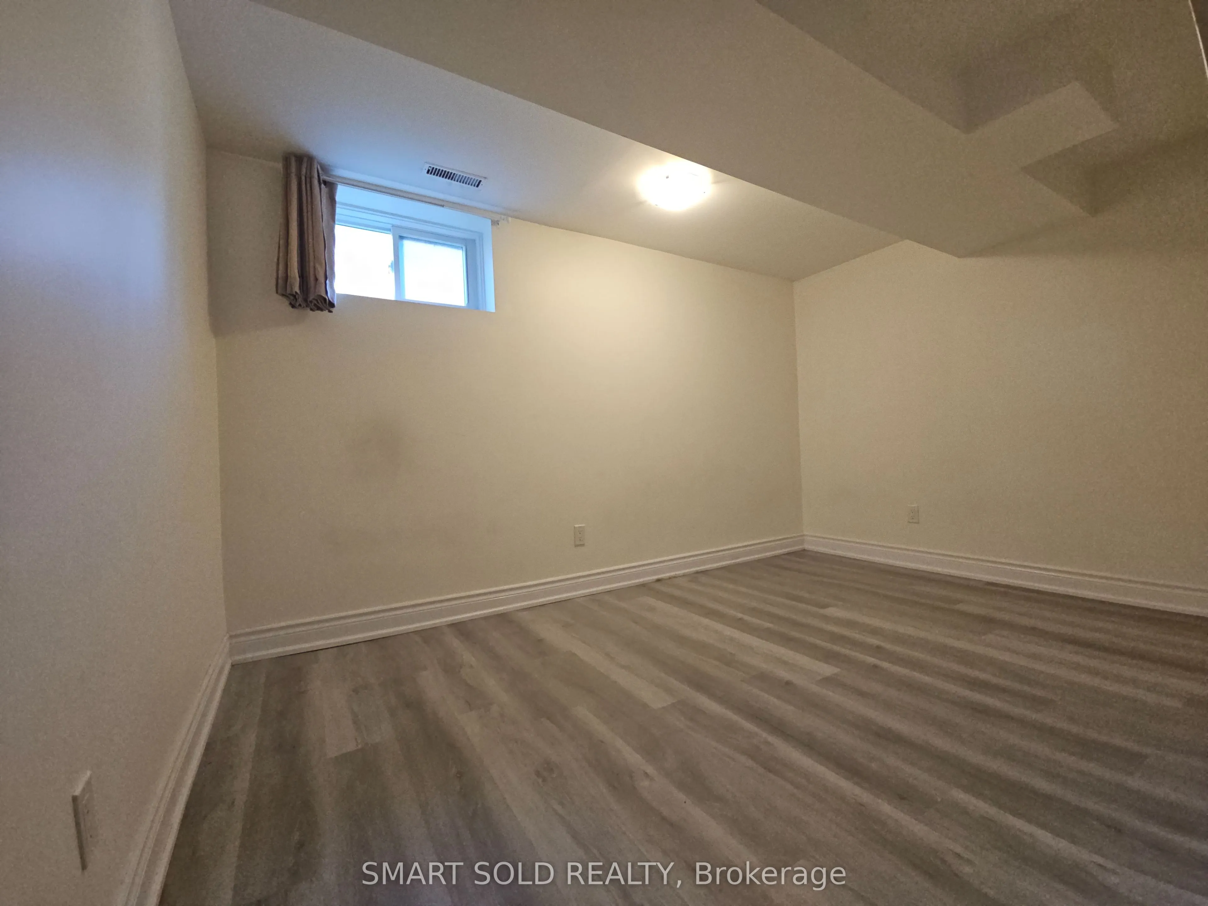 711 Dunlop Street W #Bssement